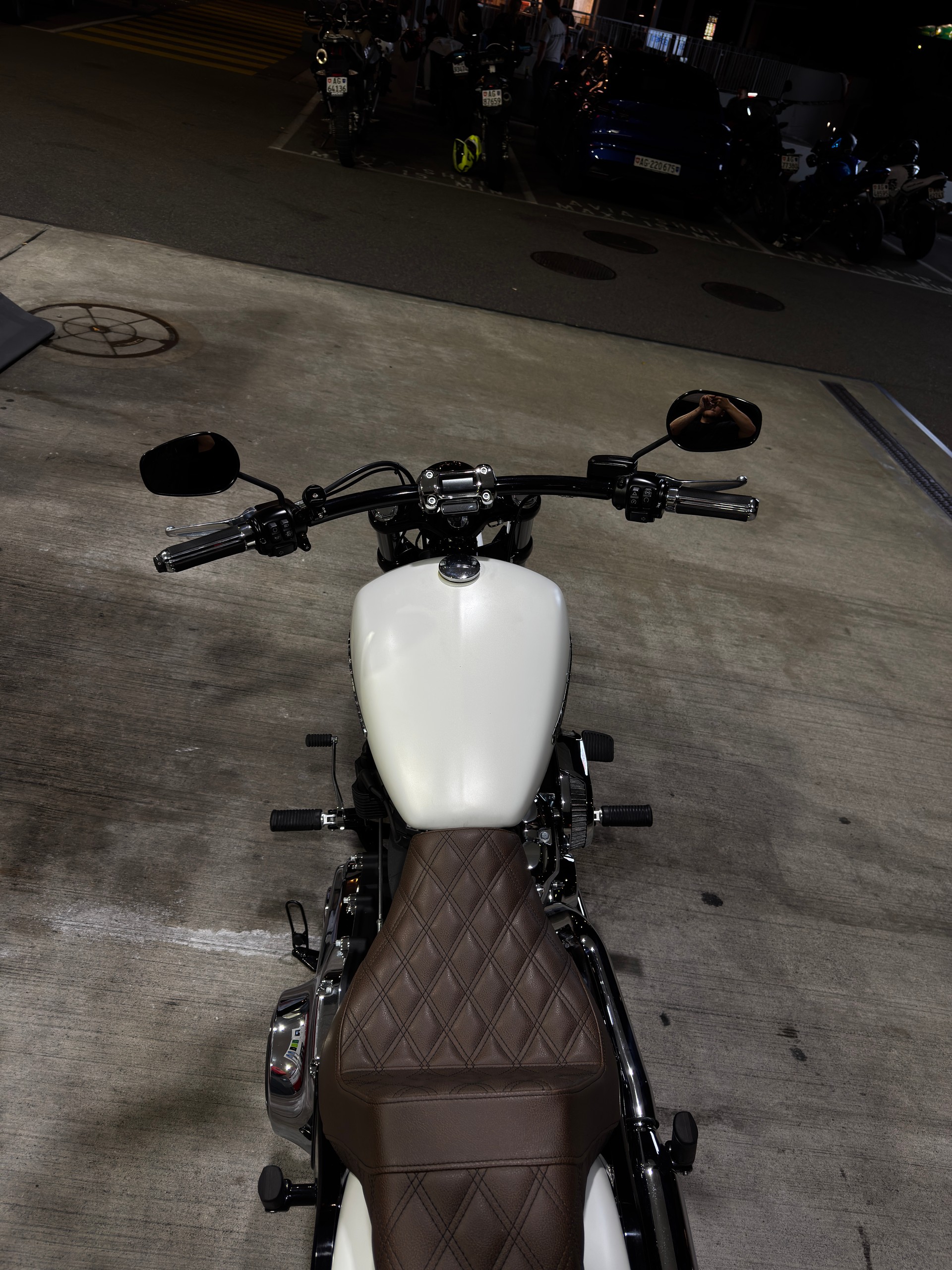 HARLEY-DAVIDSON FXBRS Breakout 114 ABS-image-2