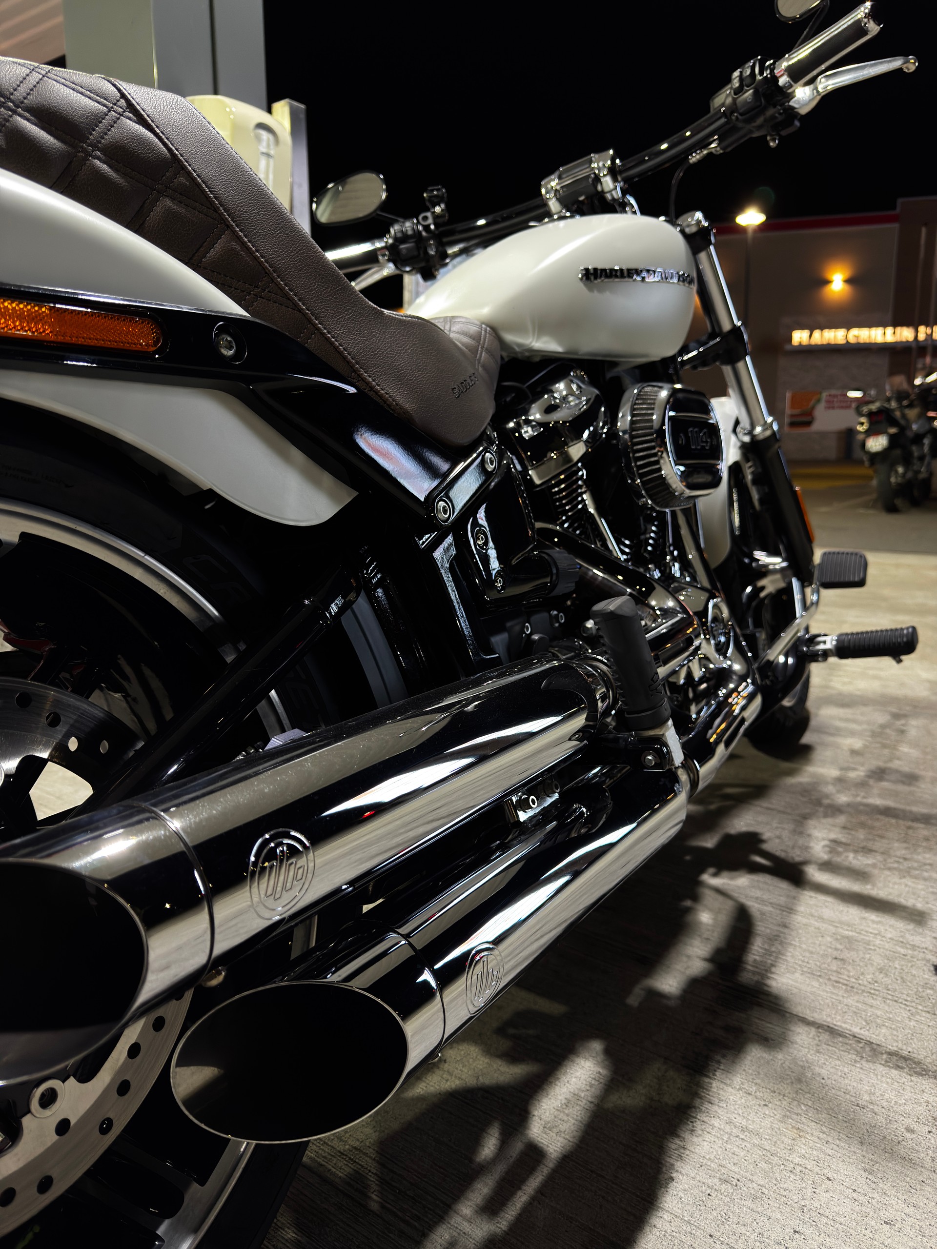 HARLEY-DAVIDSON FXBRS Breakout 114 ABS-image-4