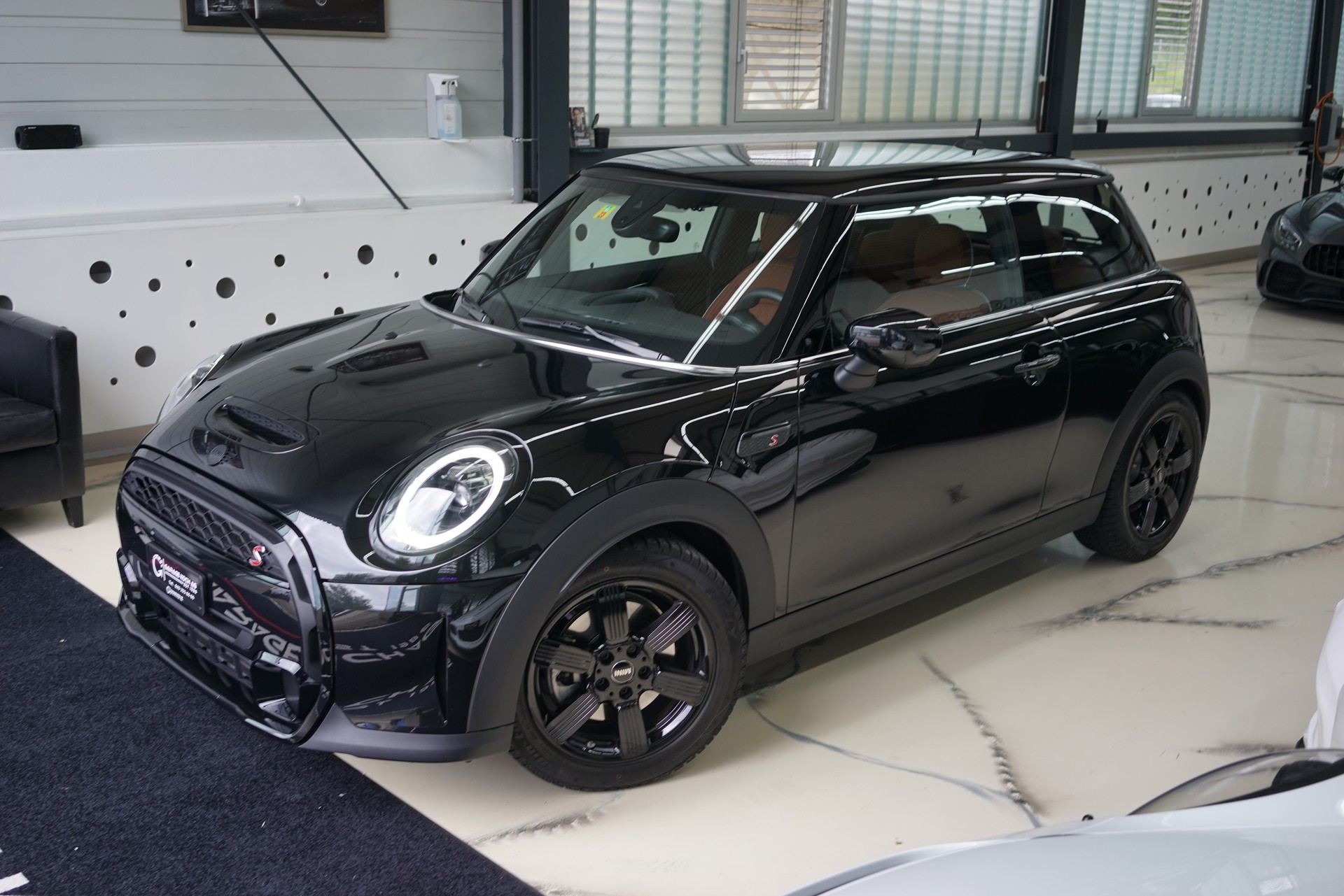 MINI Cooper S Steptronic DKG-showroom-element-2