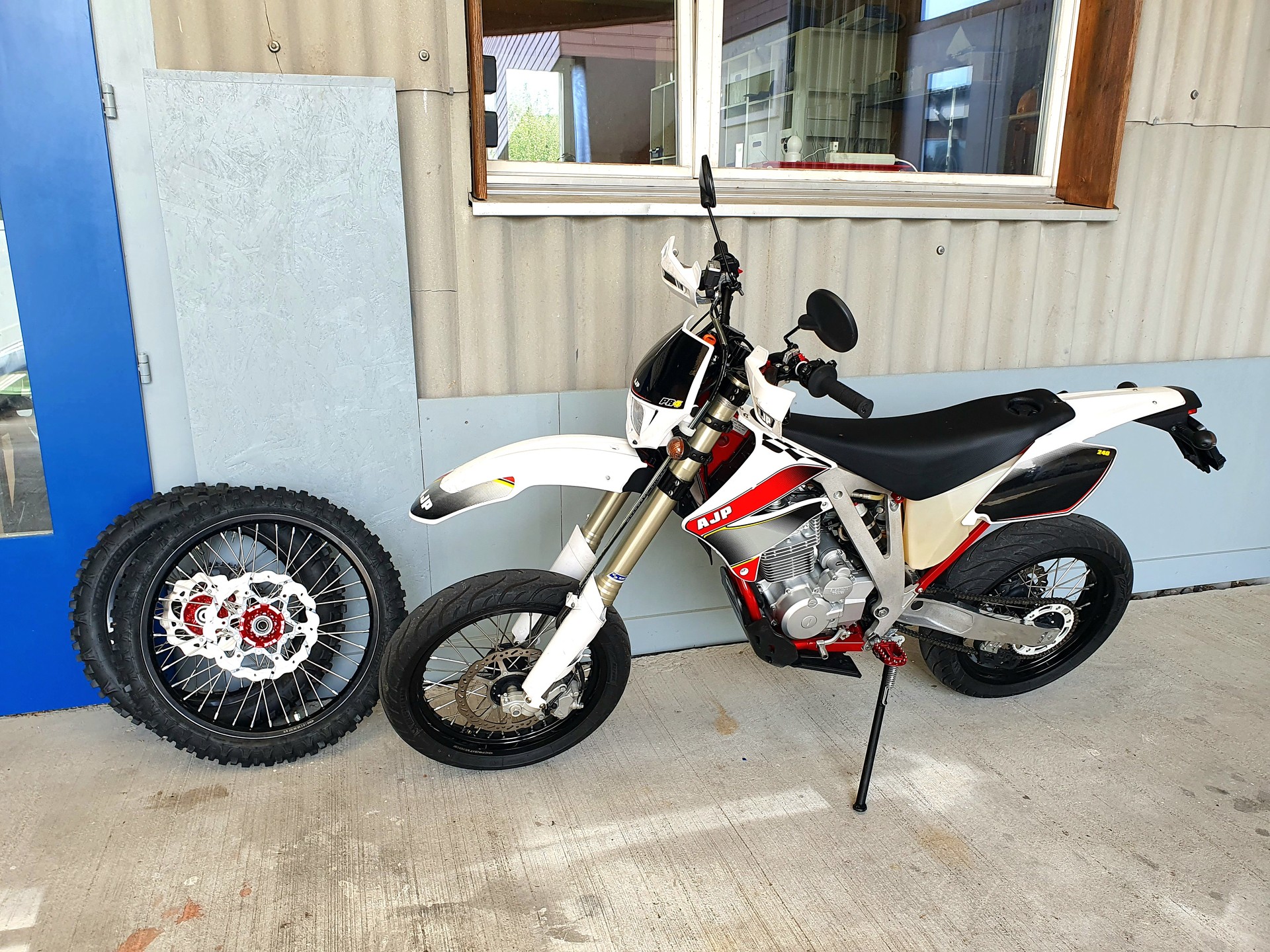 AJP PR4 240 Extreme