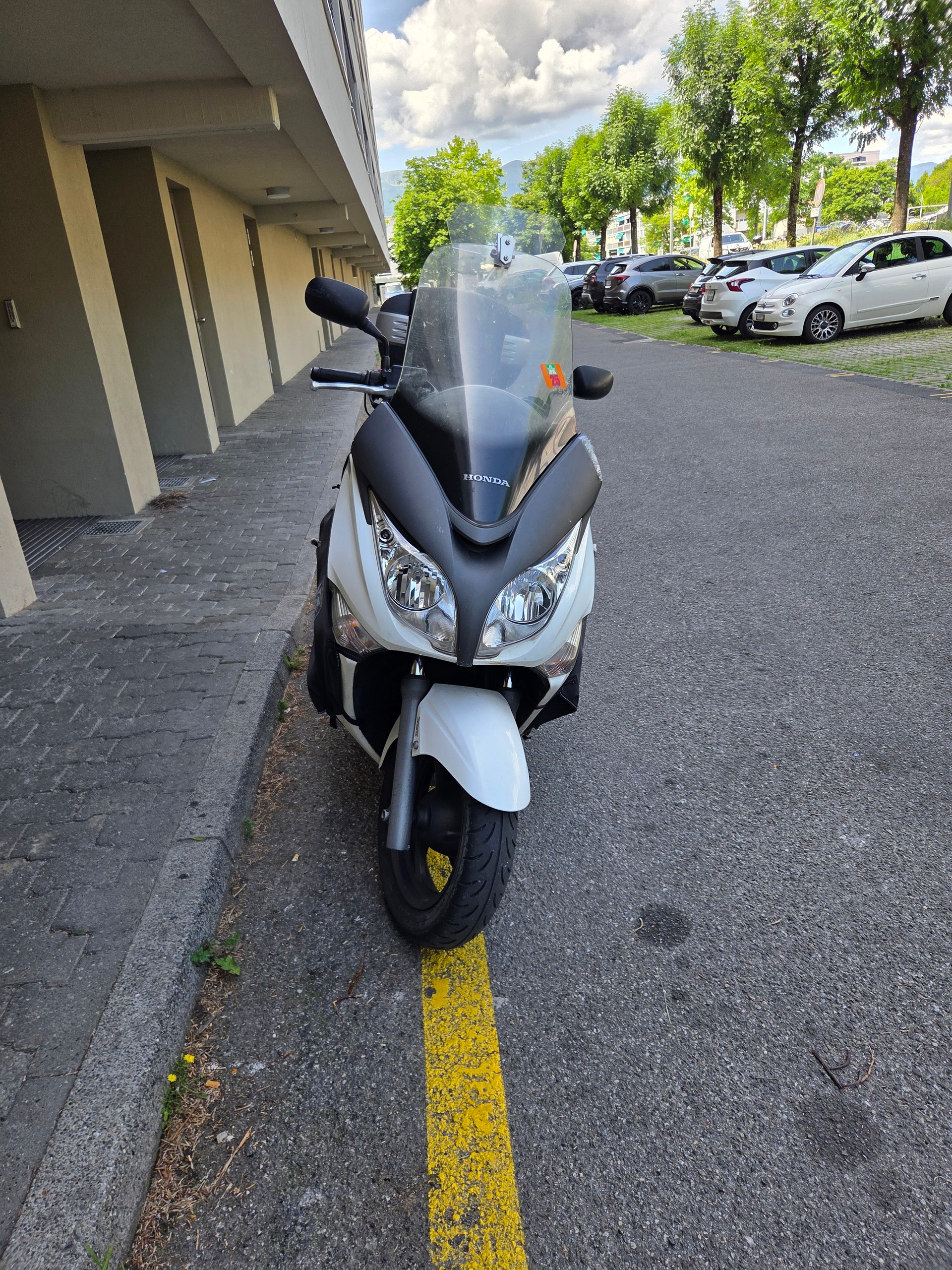 HONDA FJS 400-image-4