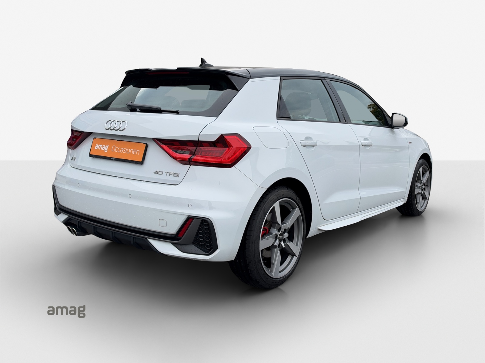 AUDI A1 Sportback 40 TFSI S Line S-tronic-image-4