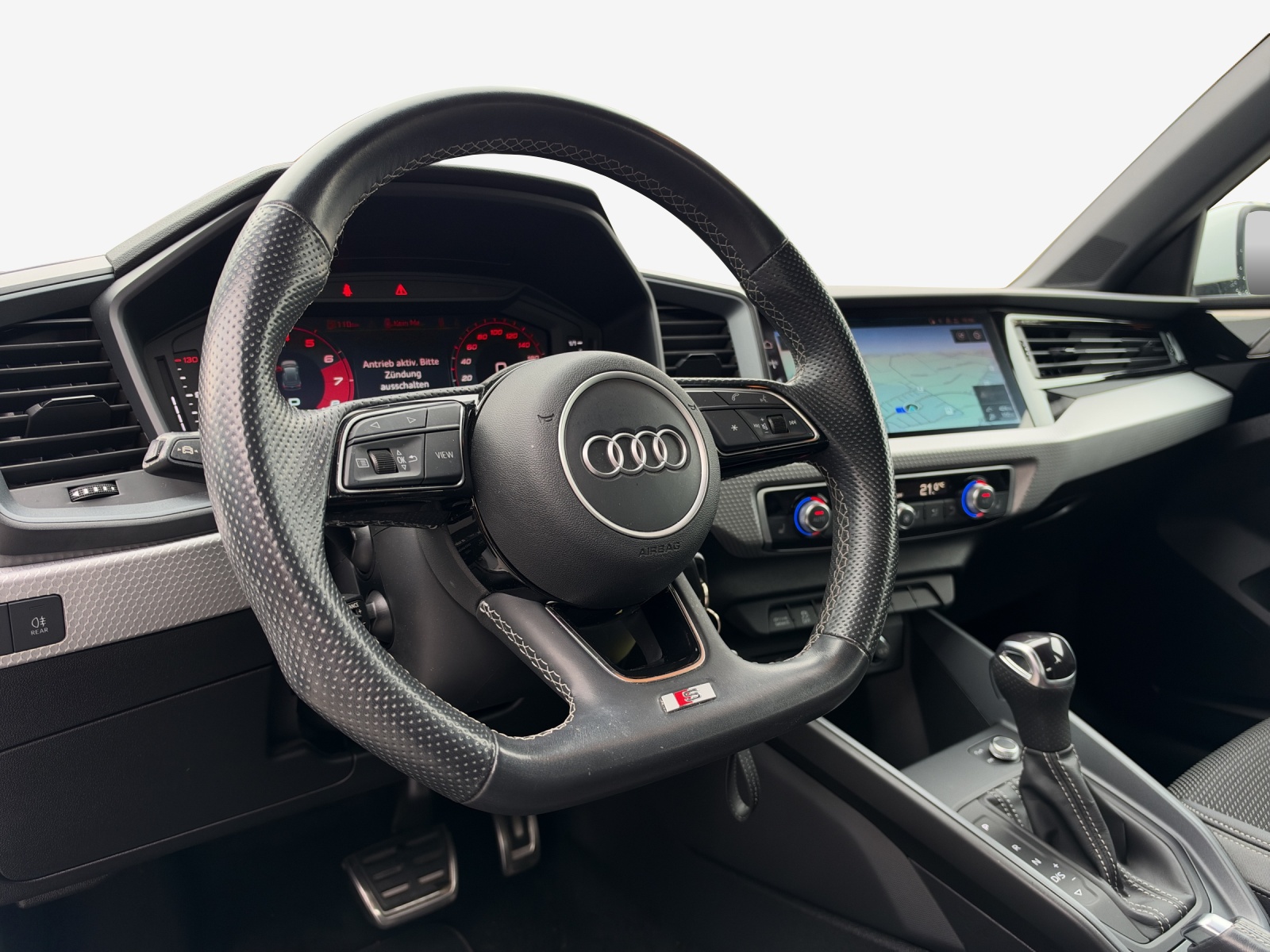 AUDI A1 Sportback 40 TFSI S Line S-tronic-image-9