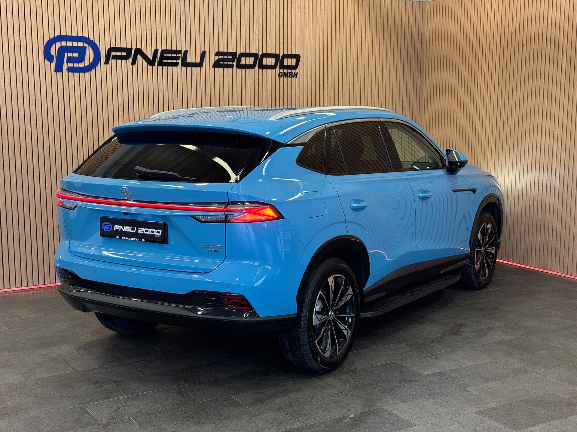 MG HS 1.5 T PHEV Luxury-image-4