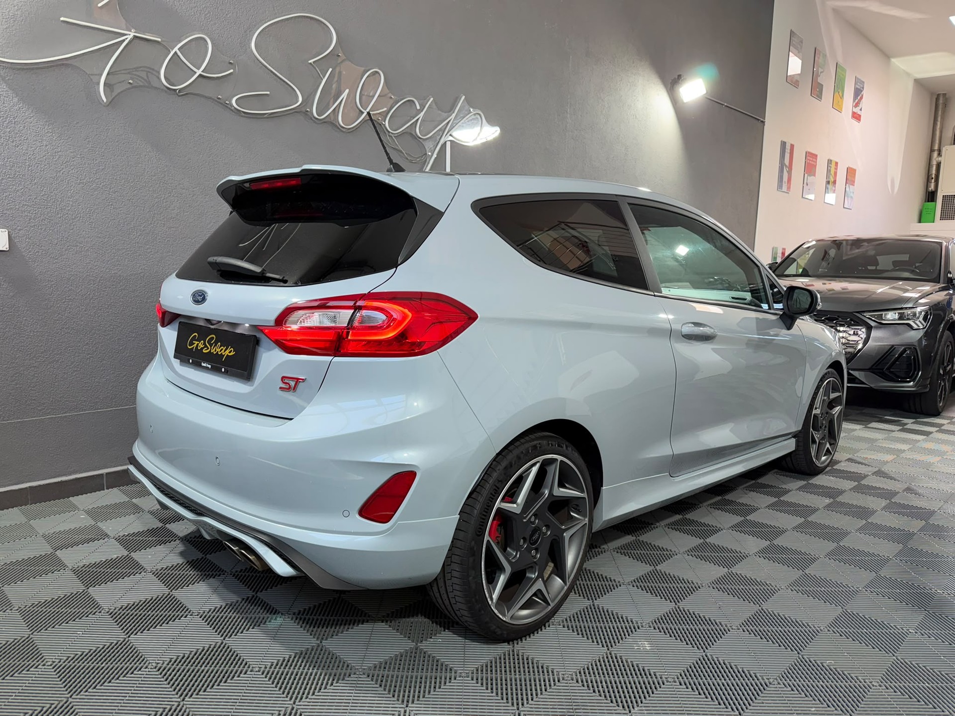 FORD Fiesta 1.5 SCTi ST - Pack Peformance - Toit ouvrant - Recaro-showroom-element-2