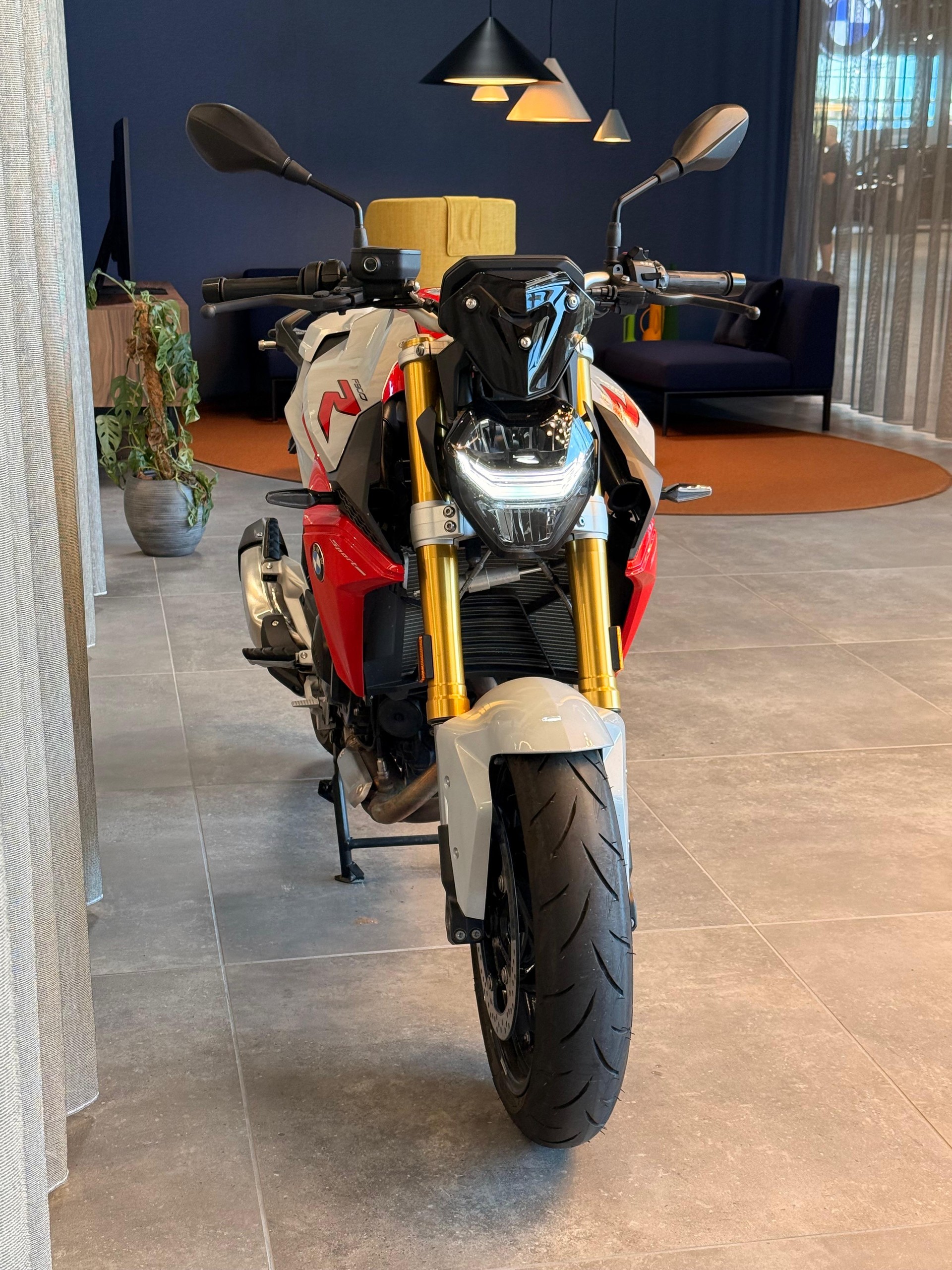 BMW F 900 R ABS-image-3