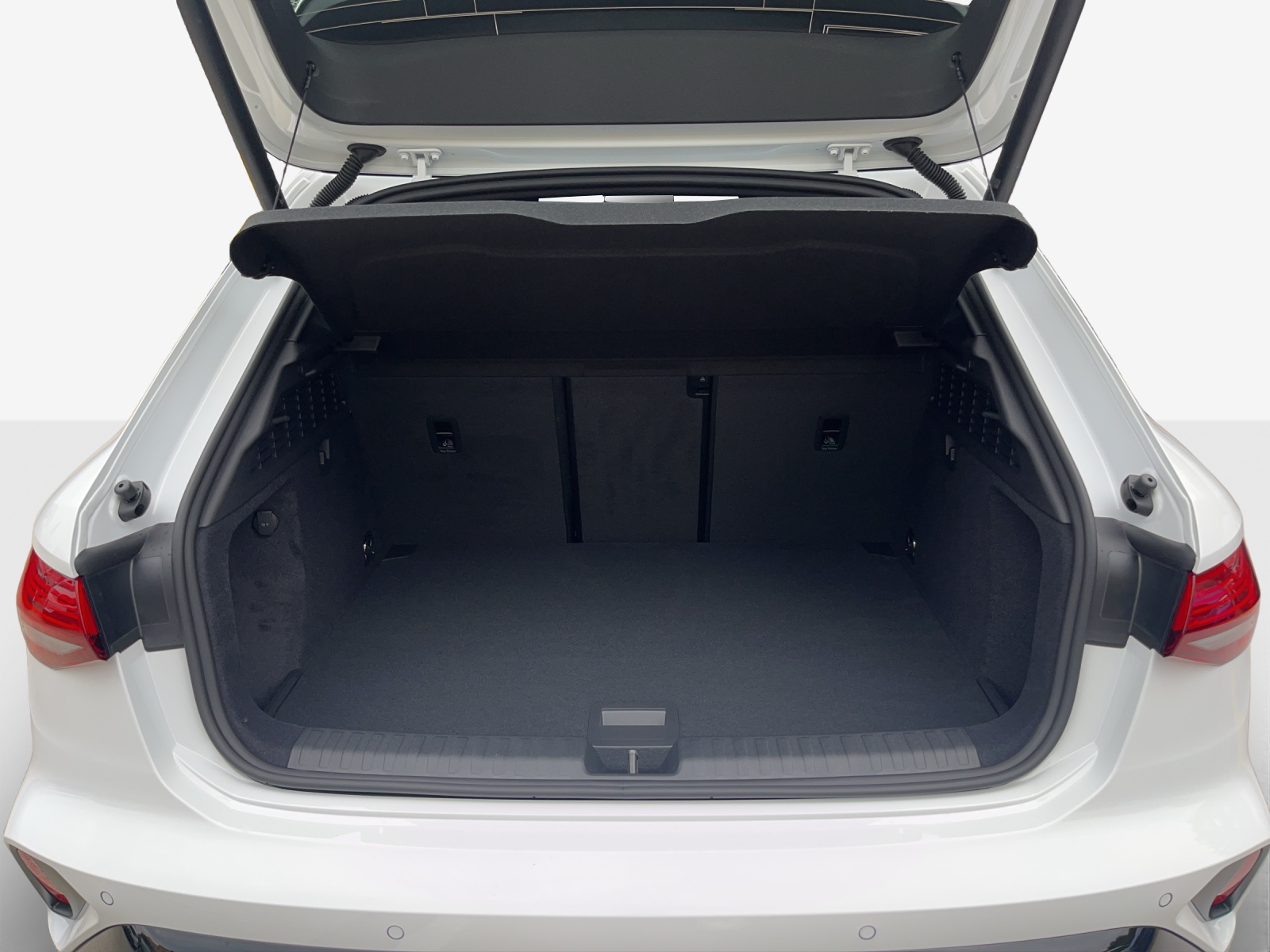 AUDI A3 Sportback TFSI 110 kW S line S tronic-image-12
