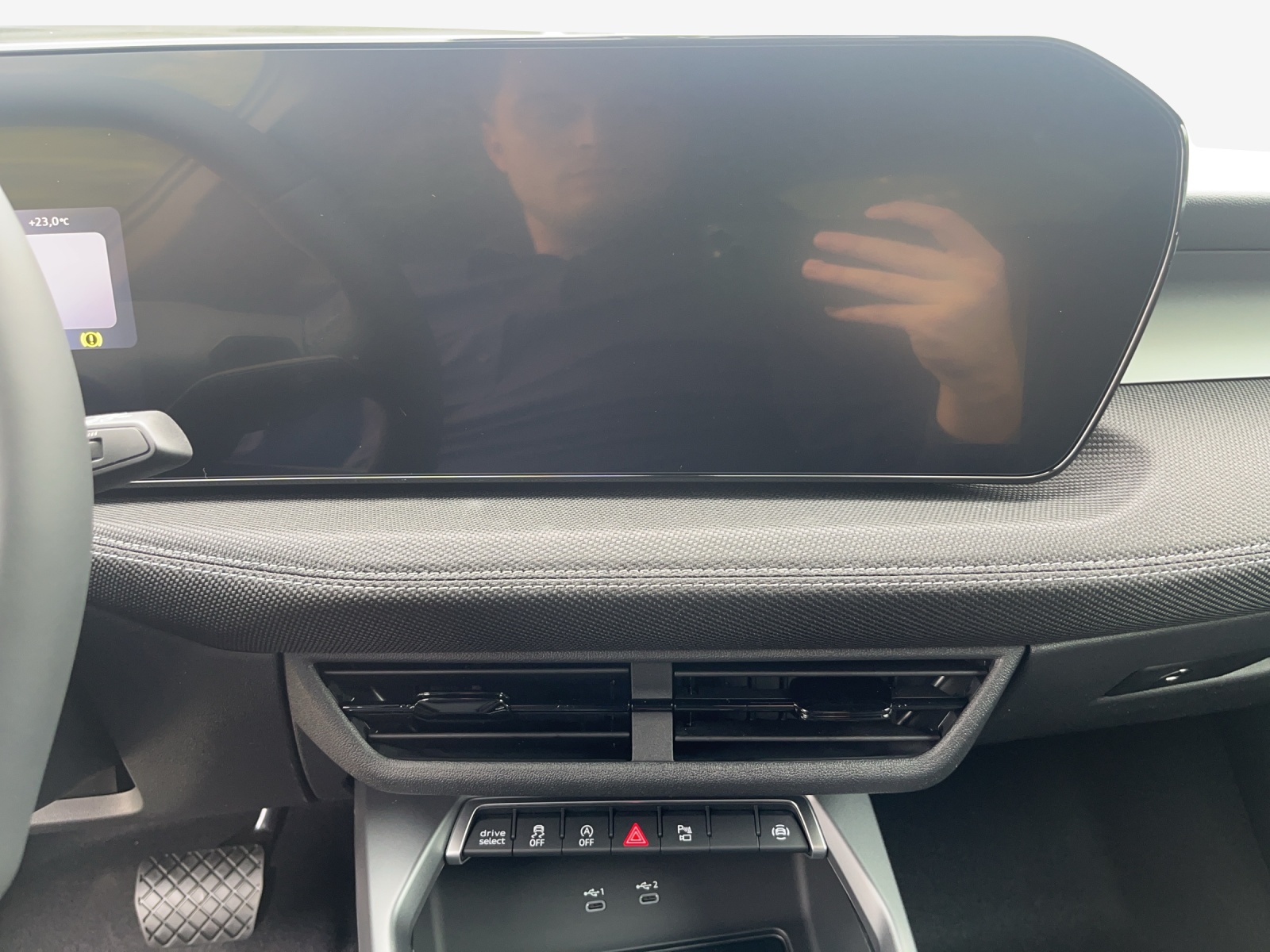 AUDI A3 Sportback TFSI 110 kW S line S tronic-image-10