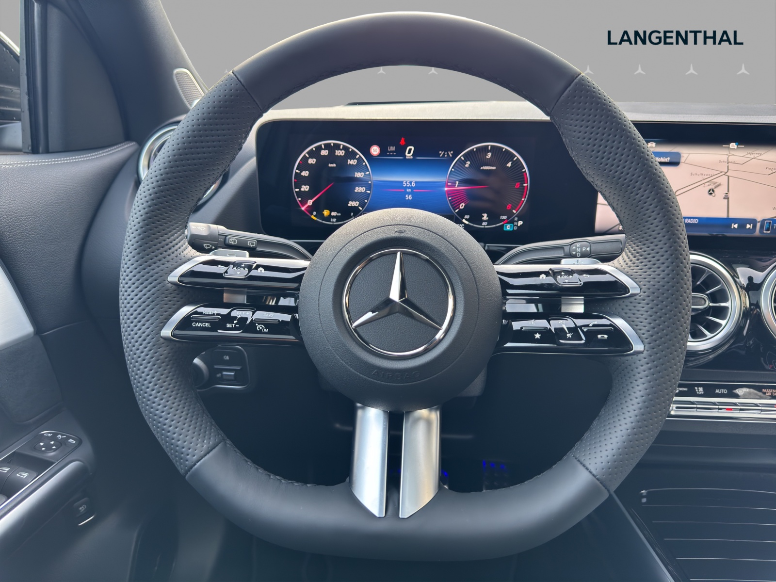 MERCEDES-BENZ GLA 220d 4Matic 8G-DCTSwiss Star-image-9