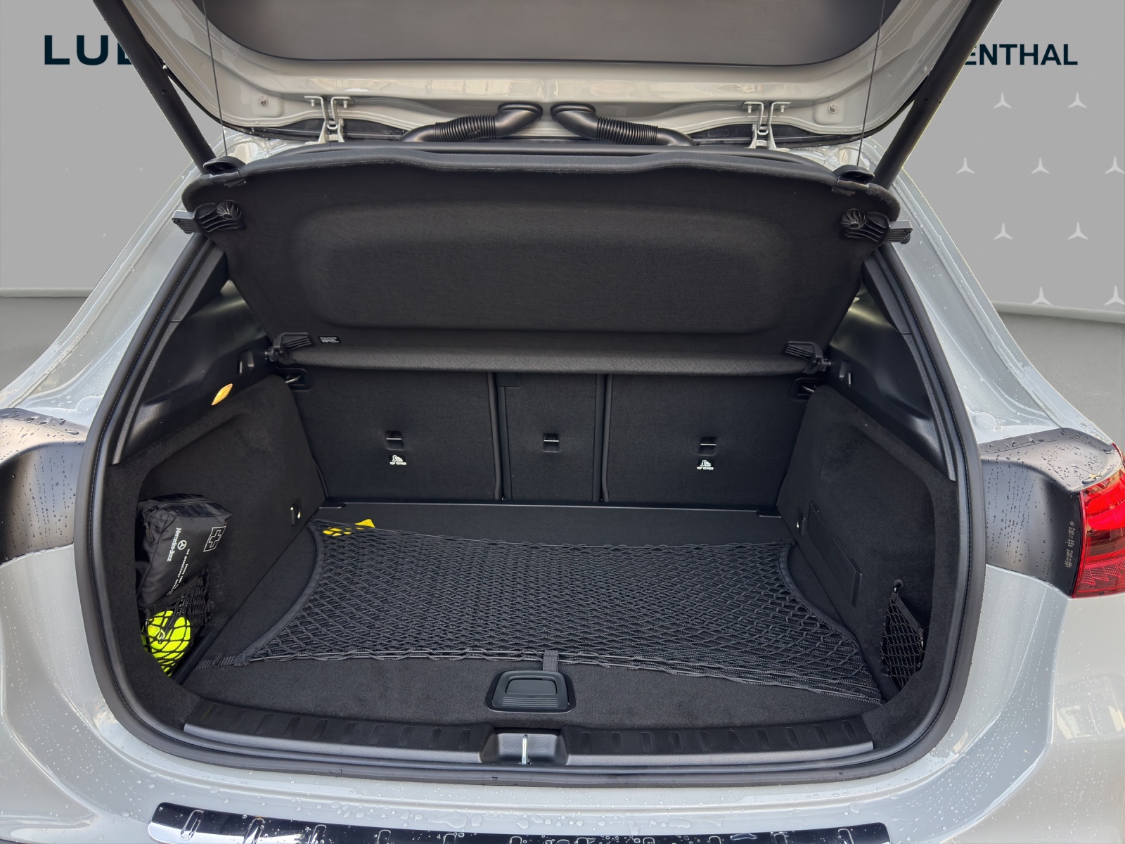MERCEDES-BENZ GLA 220d 4Matic 8G-DCTSwiss Star-image-15