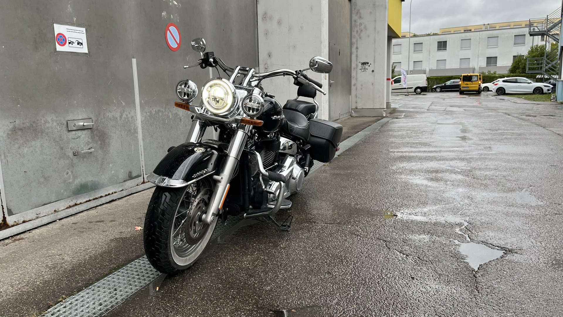 HARLEY-DAVIDSON FLDE Deluxe 107 ABS-image-4