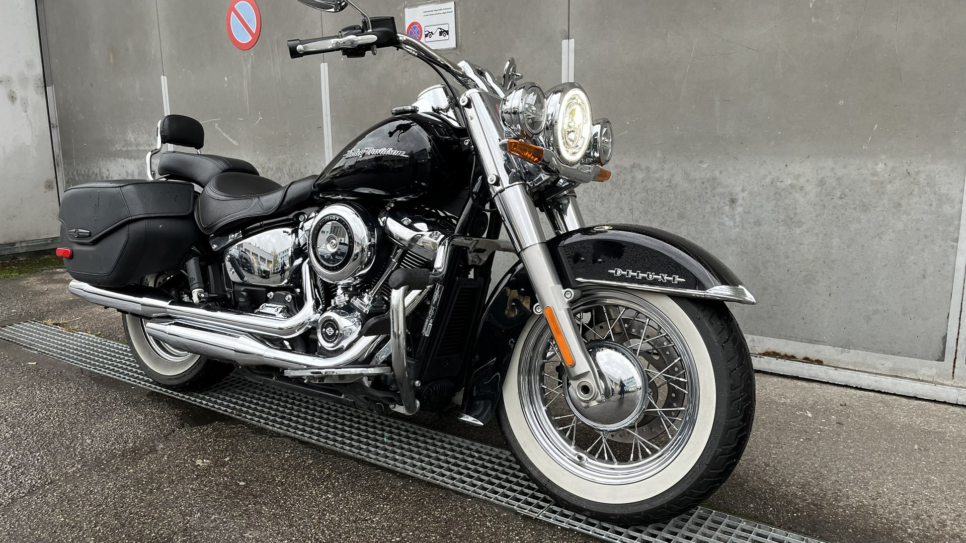 HARLEY-DAVIDSON FLDE Deluxe 107 ABS-image-1