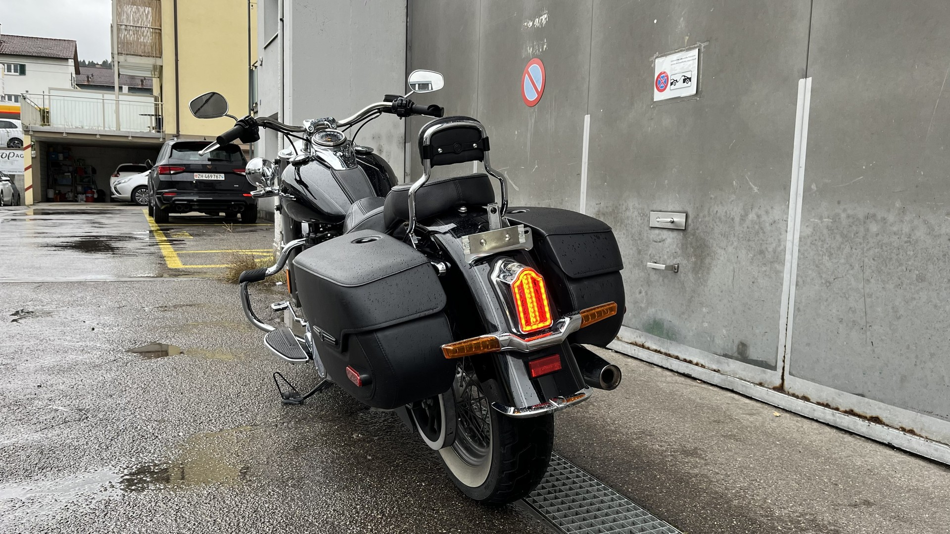 HARLEY-DAVIDSON FLDE Deluxe 107 ABS-image-8