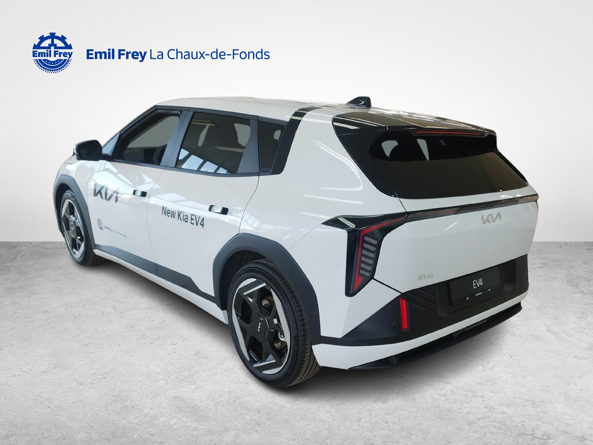 KIA EV4 81 kWh Earth+-showroom-element-2