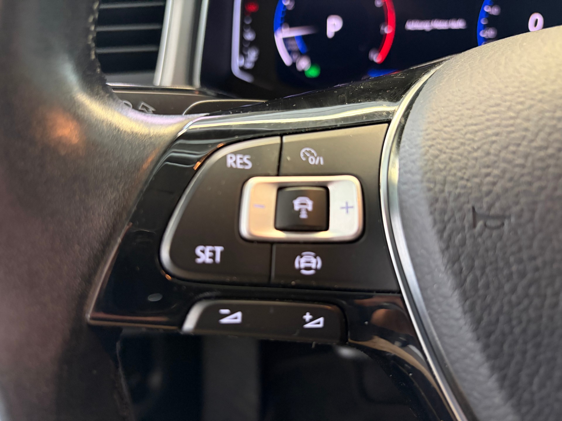 VW T-Roc 1.5 TSI EVO Advance DSG | Anhängerkupplung | Kamera | Winterpaket | Wireless App Connect |-image-20