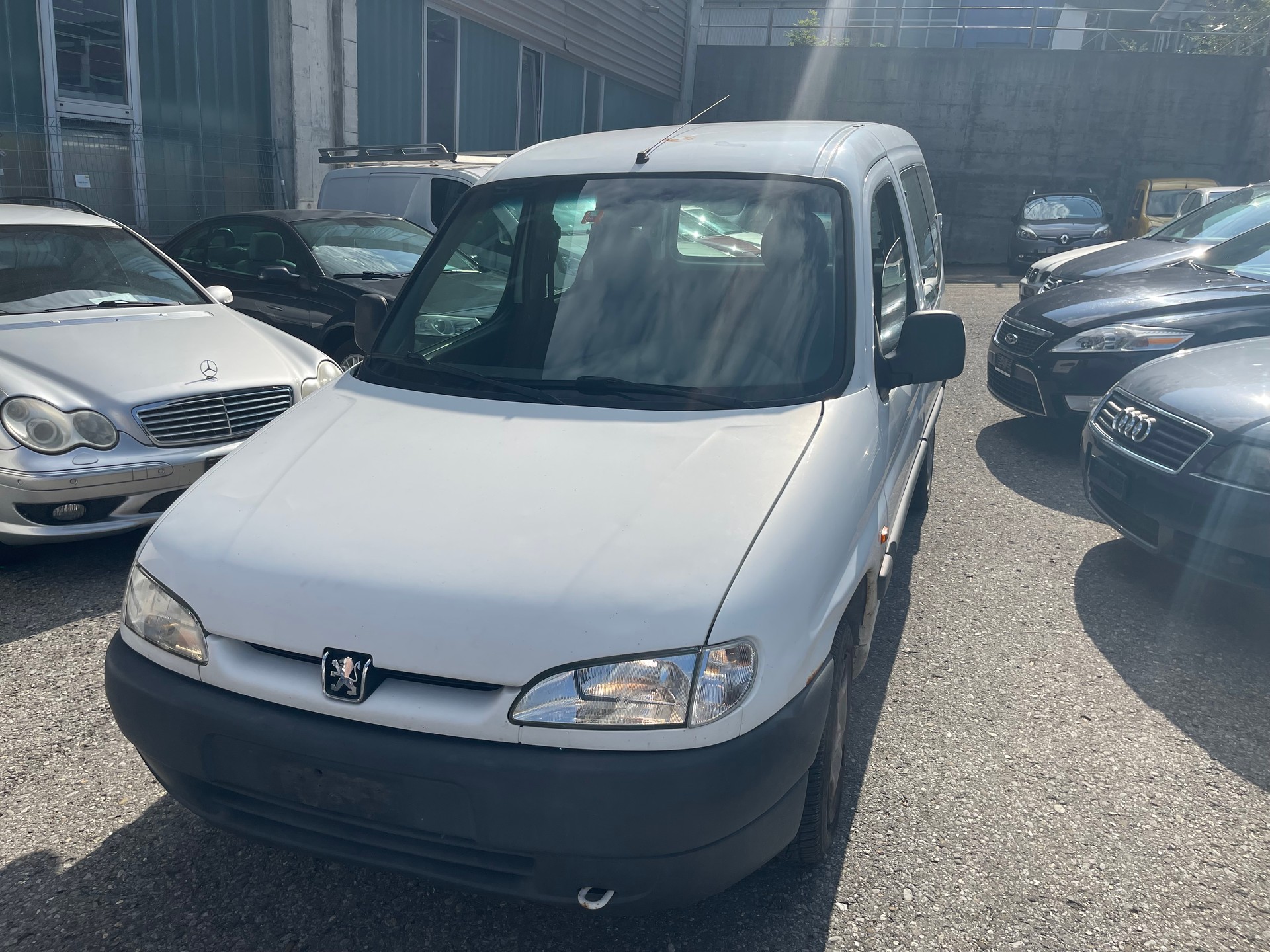 PEUGEOT Partner 1.4