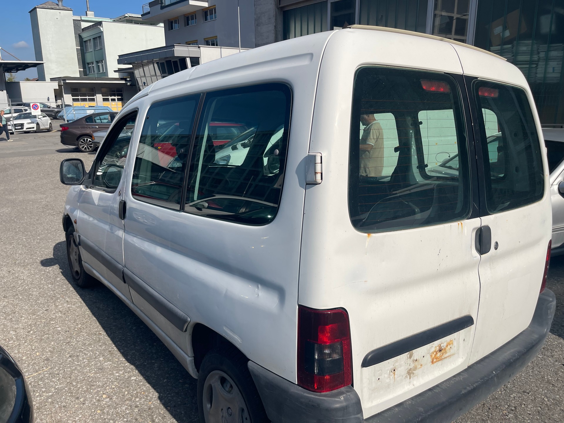 PEUGEOT Partner 1.4-image-3