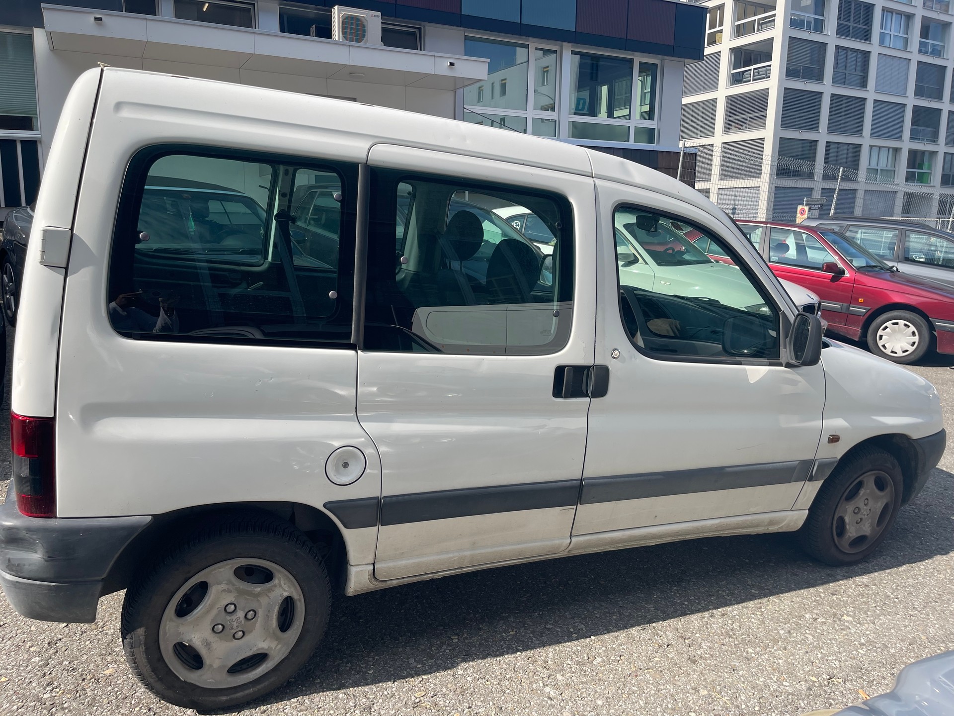 PEUGEOT Partner 1.4-image-9