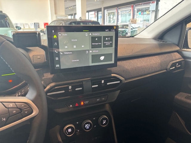 DACIA Sandero TCe 100 Journey-image-12
