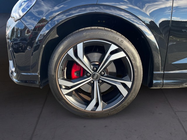 AUDI Q3 45 TFSI S line quattro S-tronic-image-8