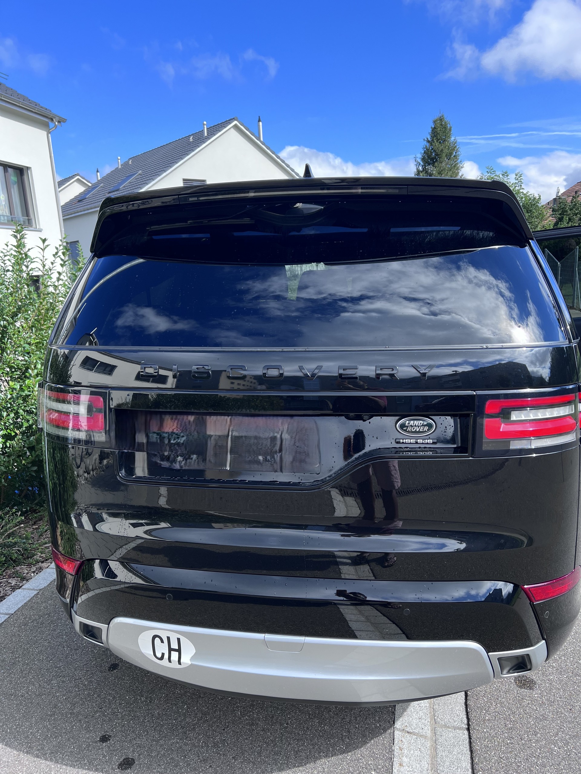 LAND ROVER Discovery 3.0 SDV6 HSE Luxury Automatic-image-3