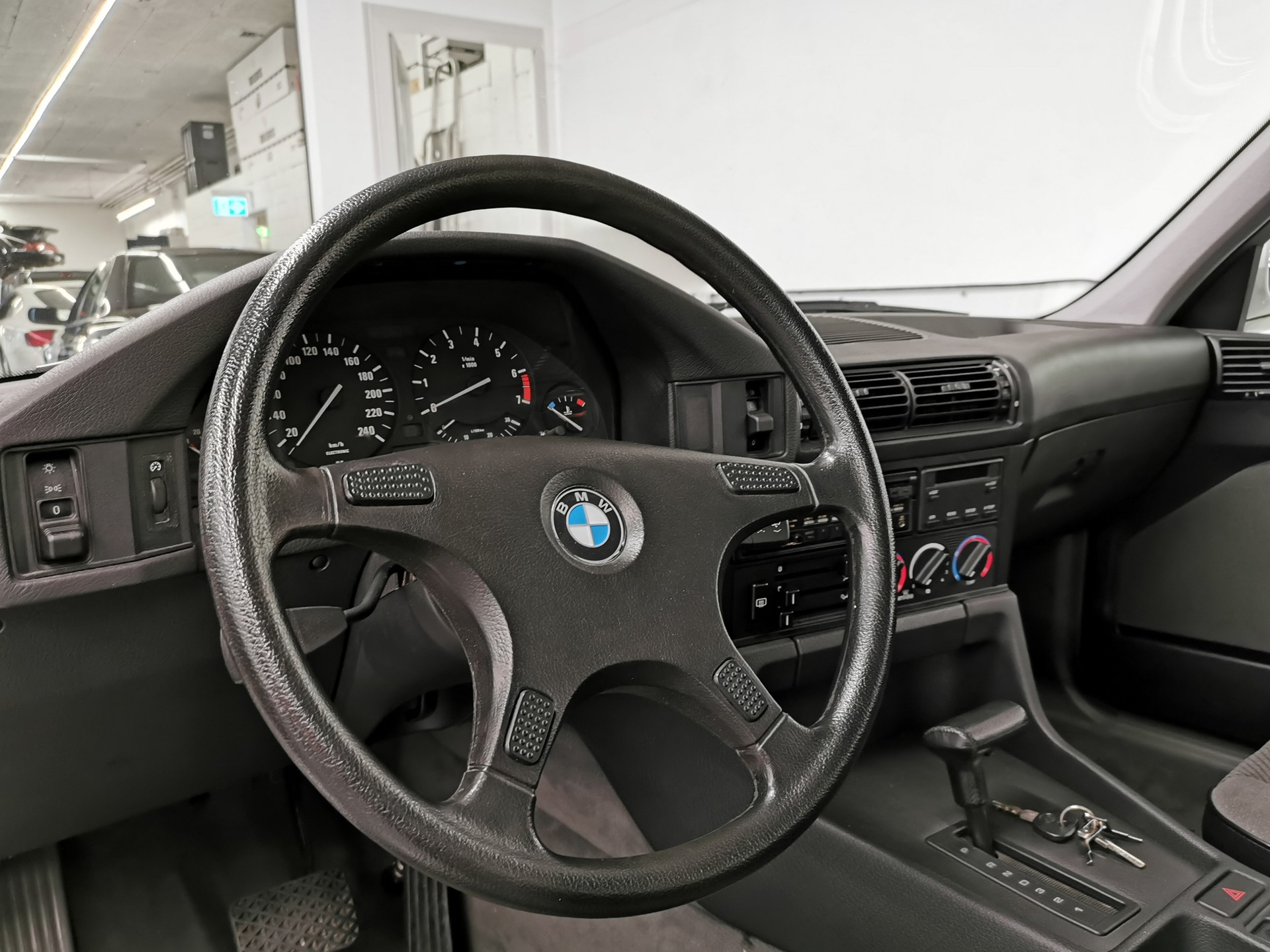 BMW 525i A Veteran OLDTIMER-image-7