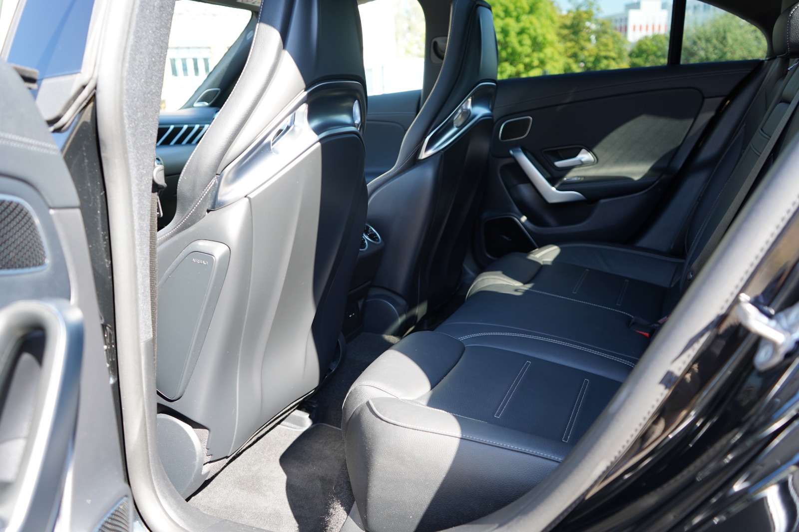 MERCEDES-BENZ CLA 45 S AMG 4Matic+ 8G-DCT-image-8