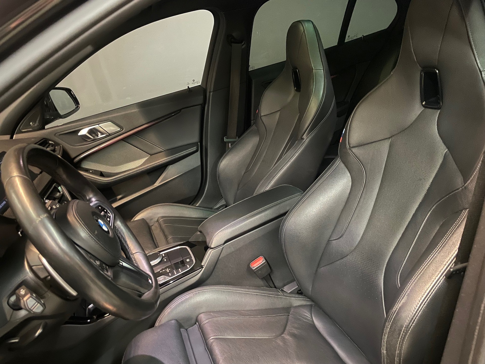 BMW M135i xDrive M-PERFOMANCE Steptronic SAG-image-5