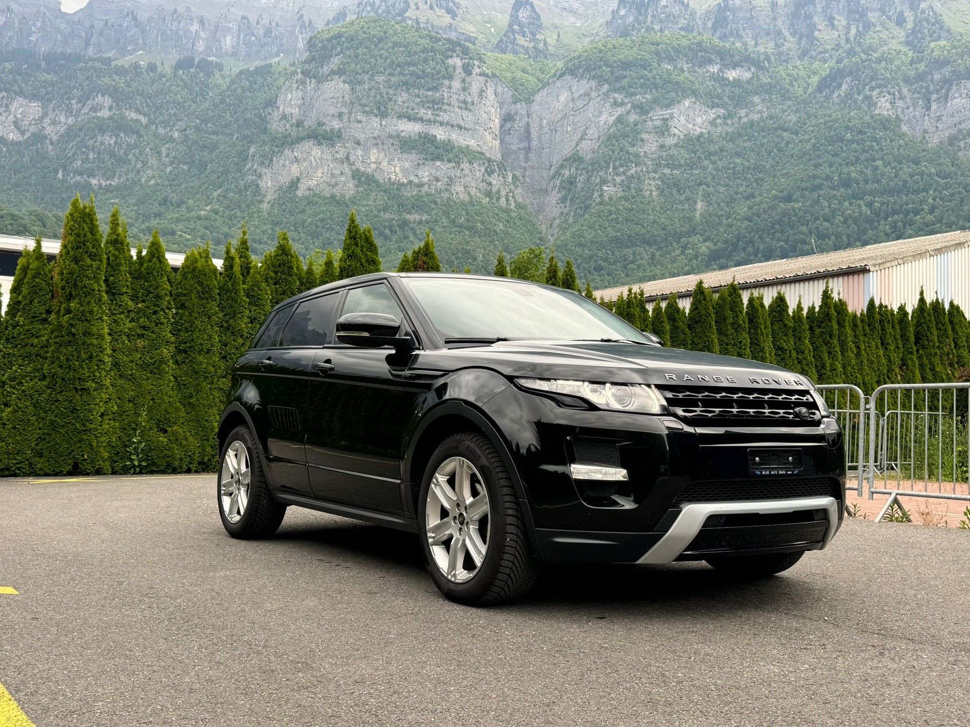 LAND ROVER Range Rover Evoque 2.0 Si4 Dynamic AT6-showroom-element-2