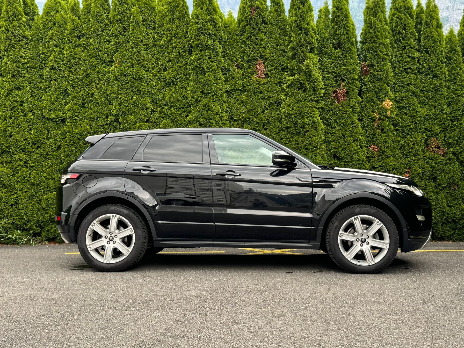 LAND ROVER Range Rover Evoque 2.0 Si4 Dynamic AT6-showroom-element-3