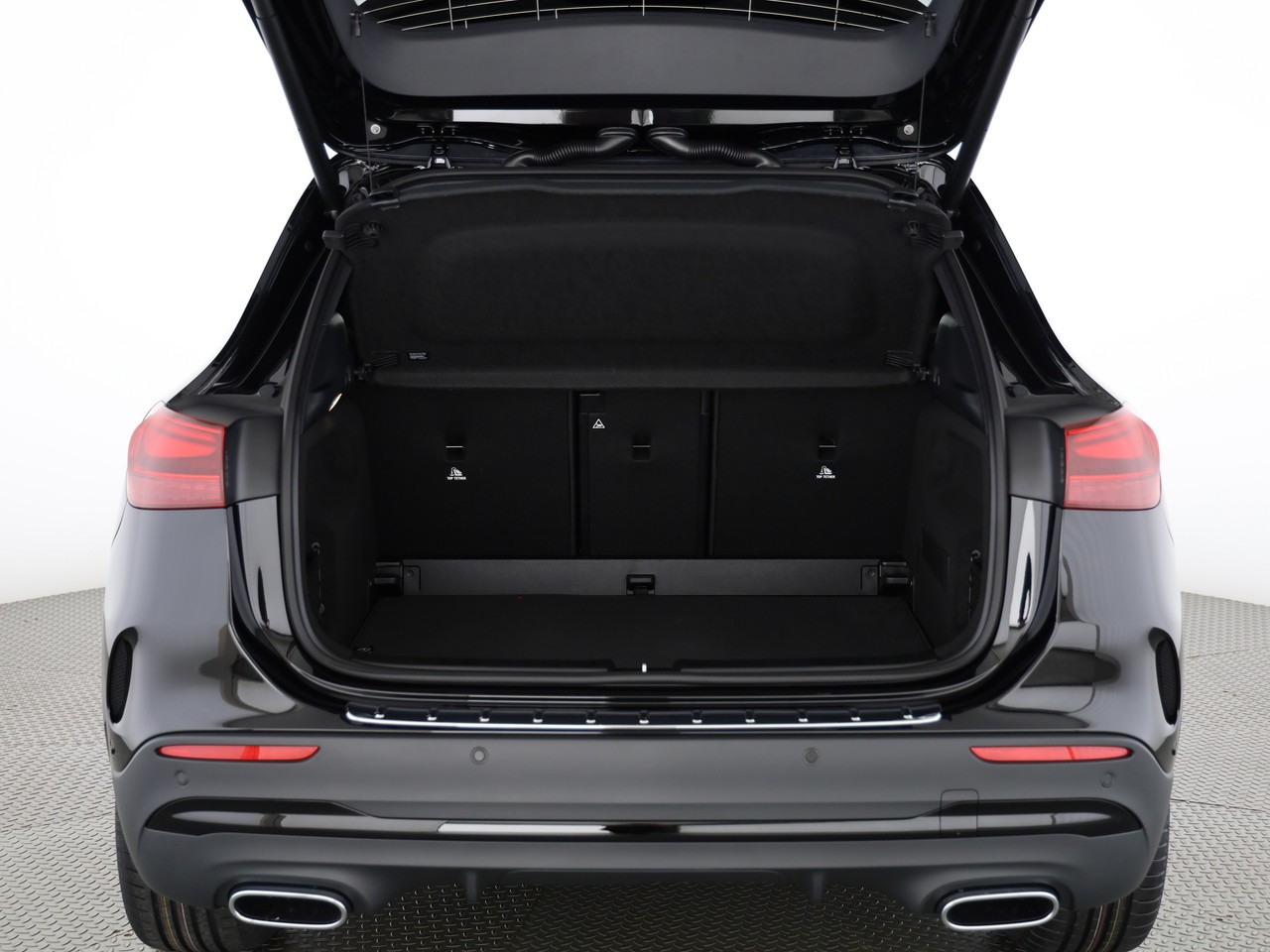 MERCEDES-BENZ GLA 200 7G-DCT-image-7
