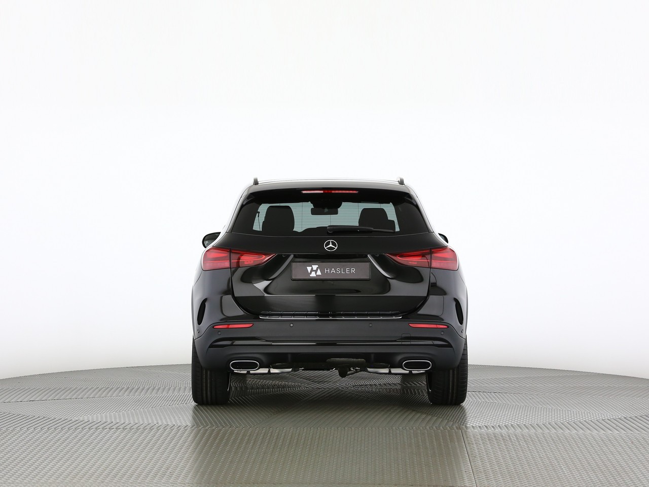 MERCEDES-BENZ GLA 200 7G-DCT-showroom-element-3