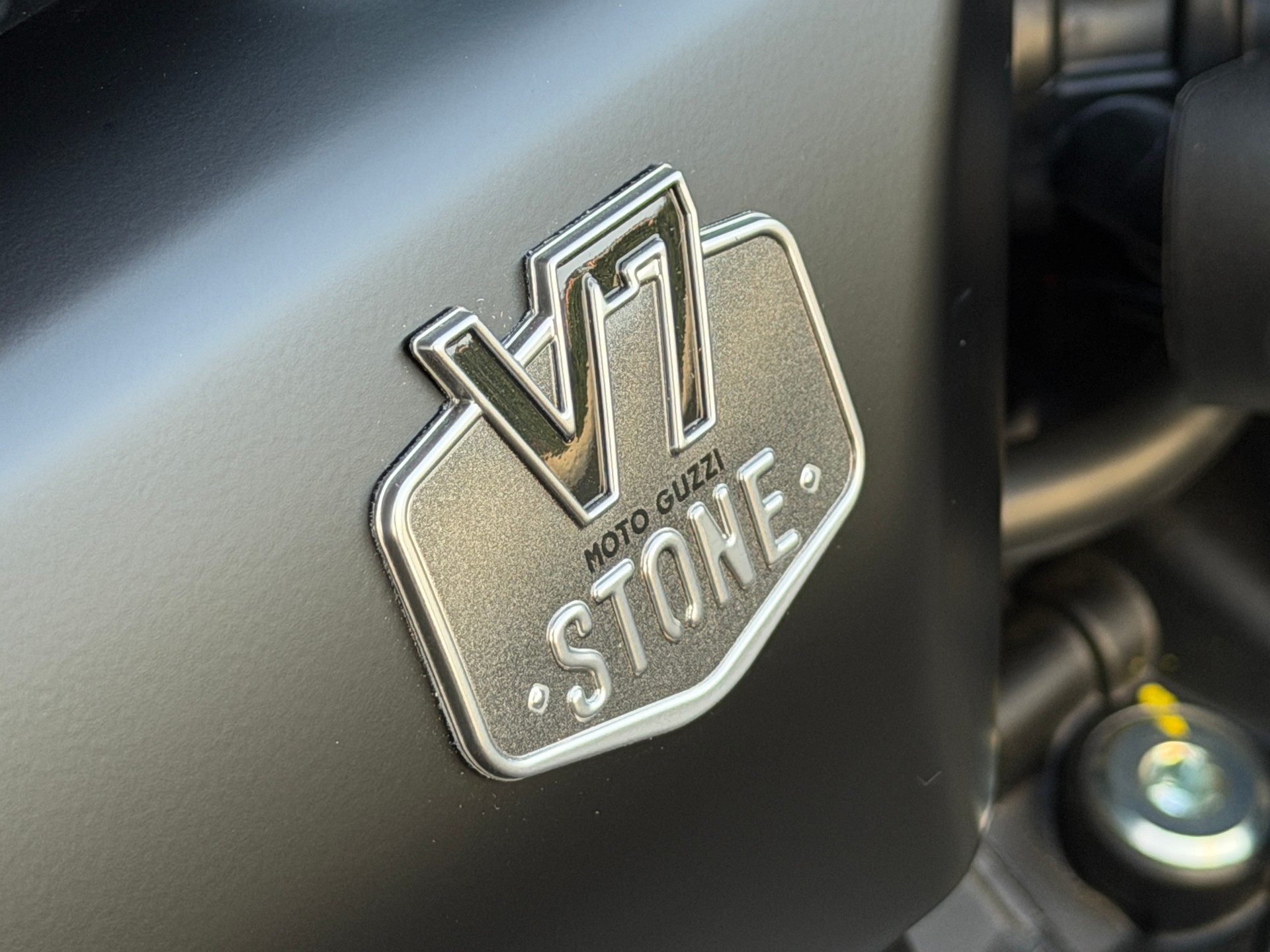 MOTO GUZZI V7 IV 850 Stone E5+-image-10
