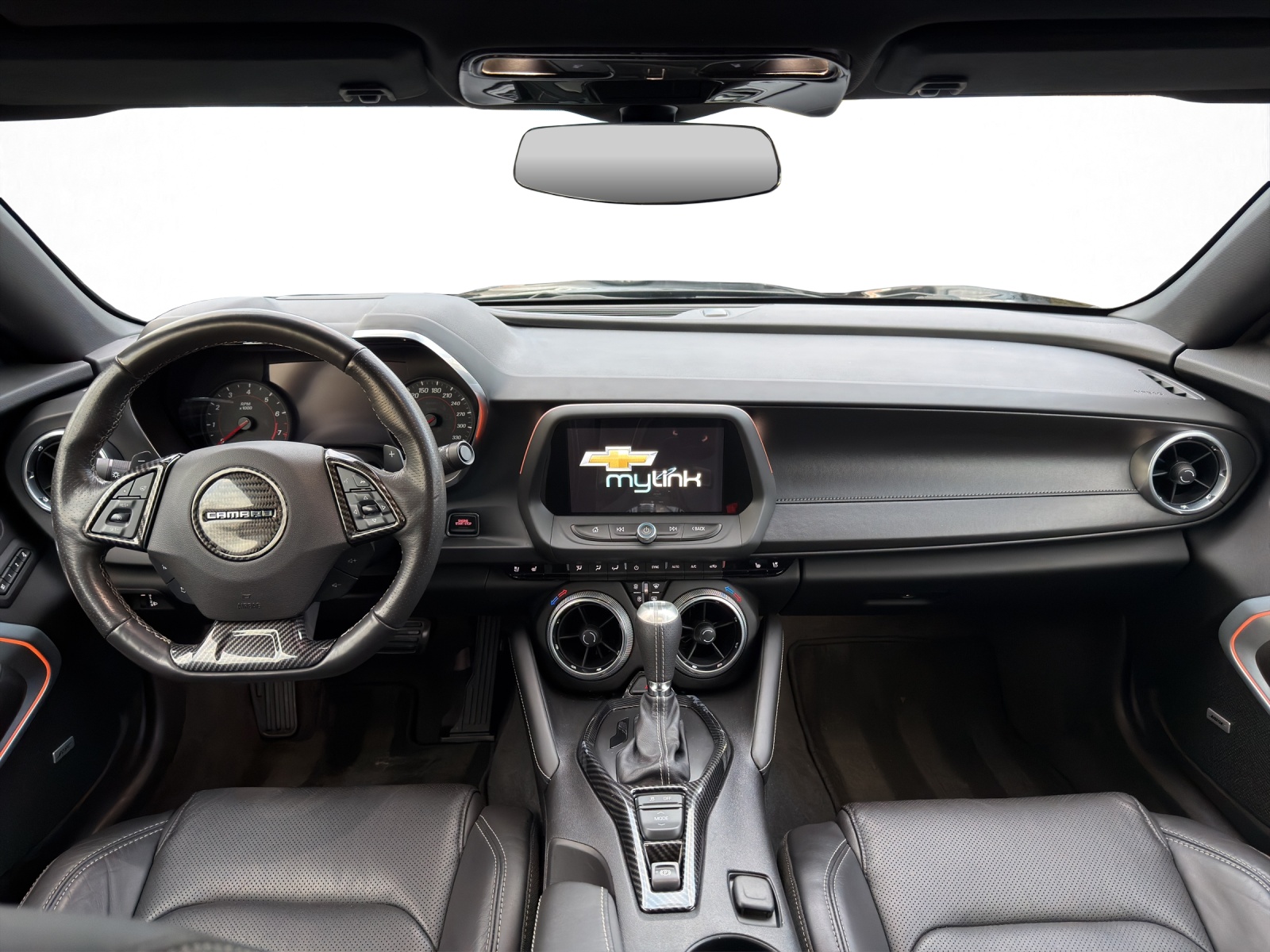 CHEVROLET Camaro 6.2 Coupé 50th Ann. Edition Automatic-image-11