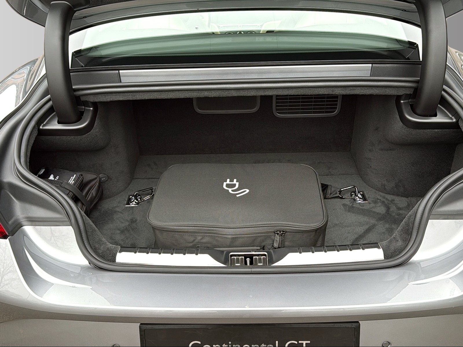 BENTLEY Continental GT V8 Hybrid-image-9