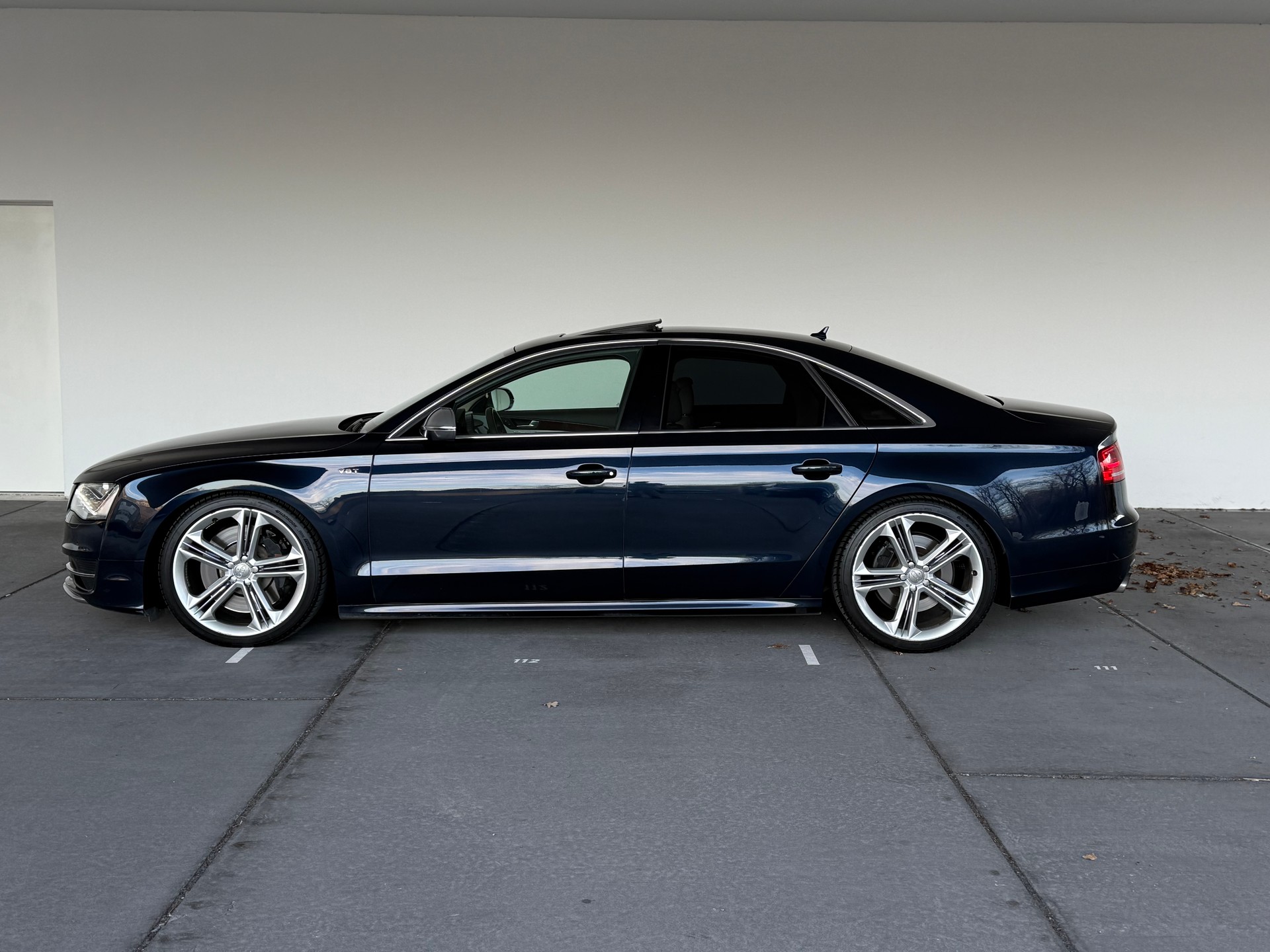 AUDI S8 4.0 TFSI V8 quattro tiptronic-showroom-element-2