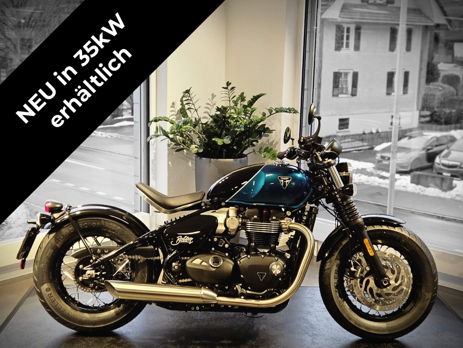 TRIUMPH Bonneville 1200 Bobber-image-0