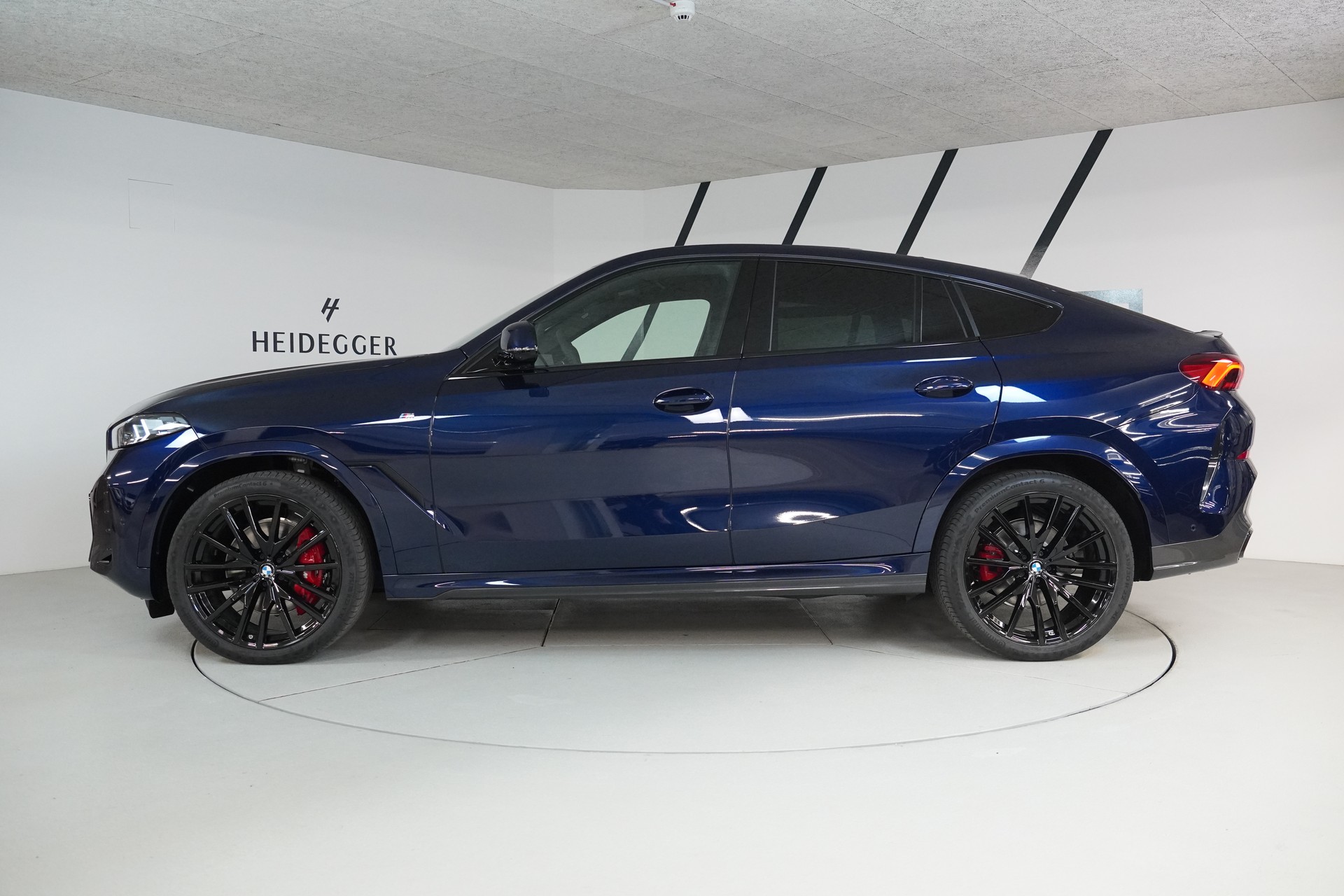 BMW X6 xDrive 48V 40d M Sport Pro Steptronic-showroom-element-3