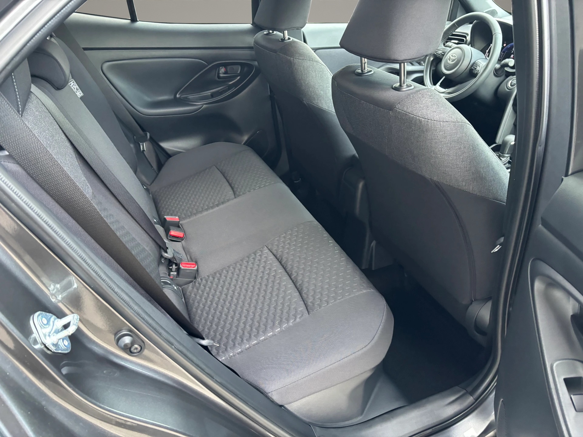 TOYOTA Yaris Cross 1.5 Trend e-CVT-image-12
