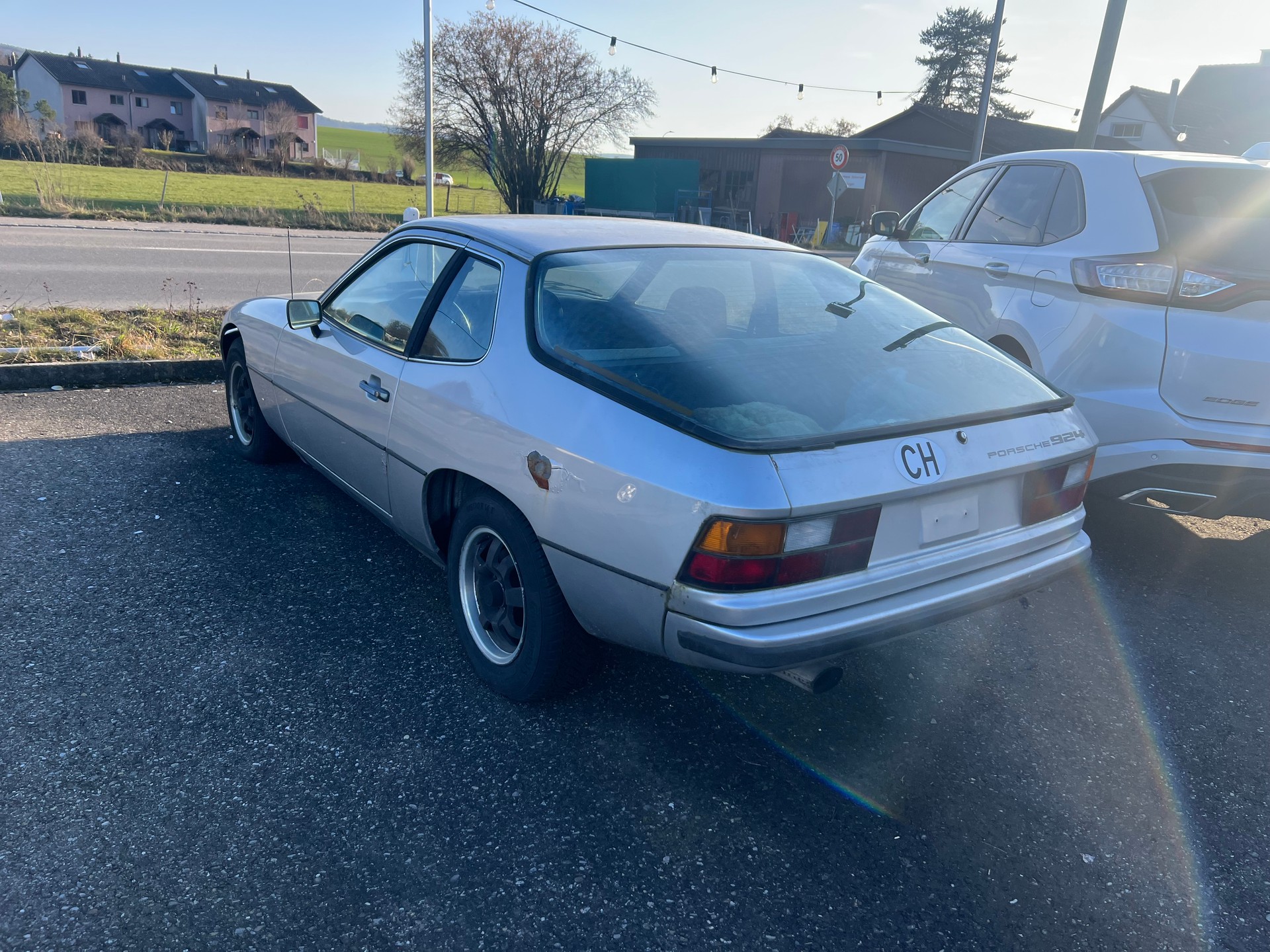 PORSCHE 924-image-4