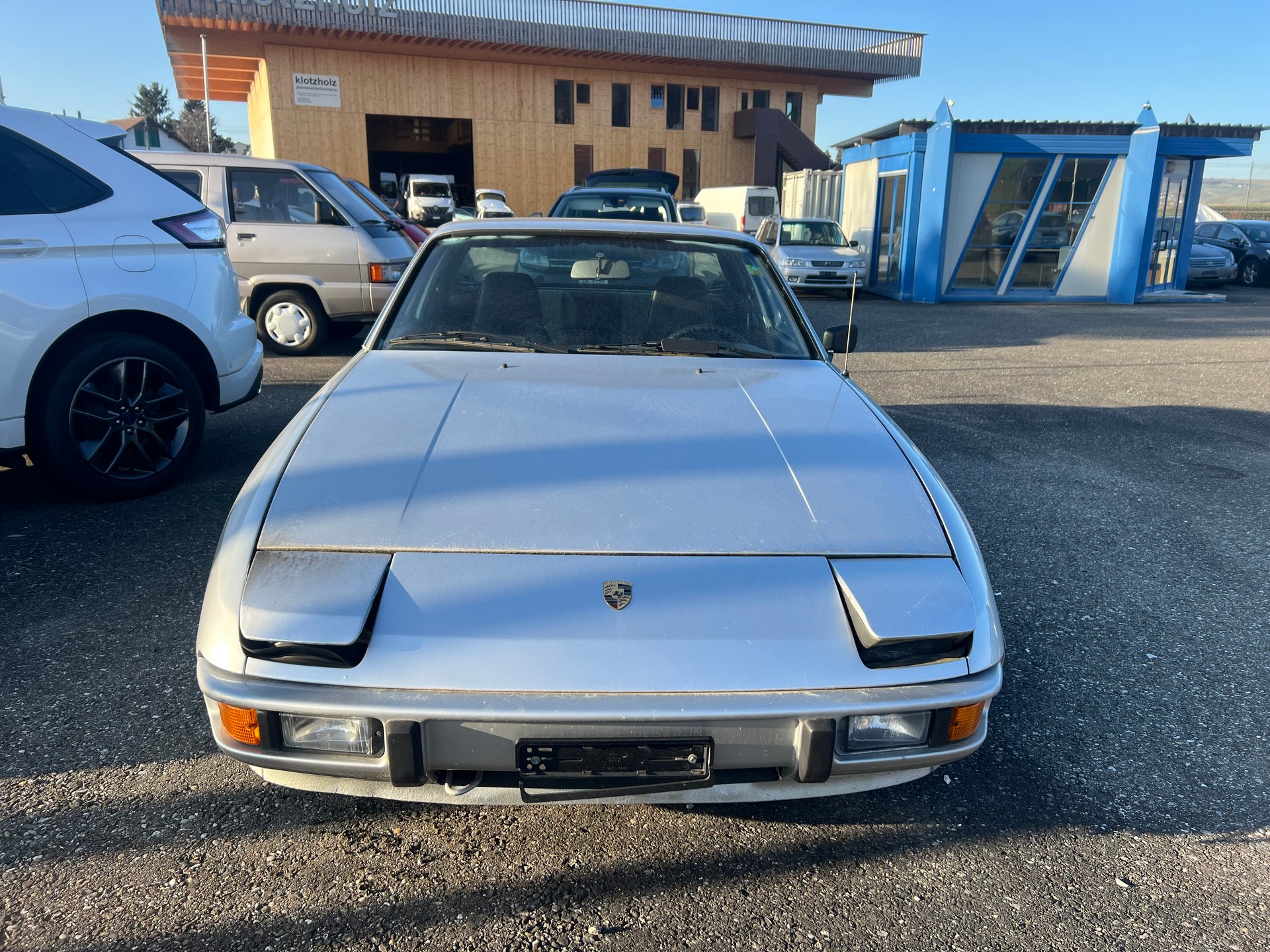 PORSCHE 924-image-1