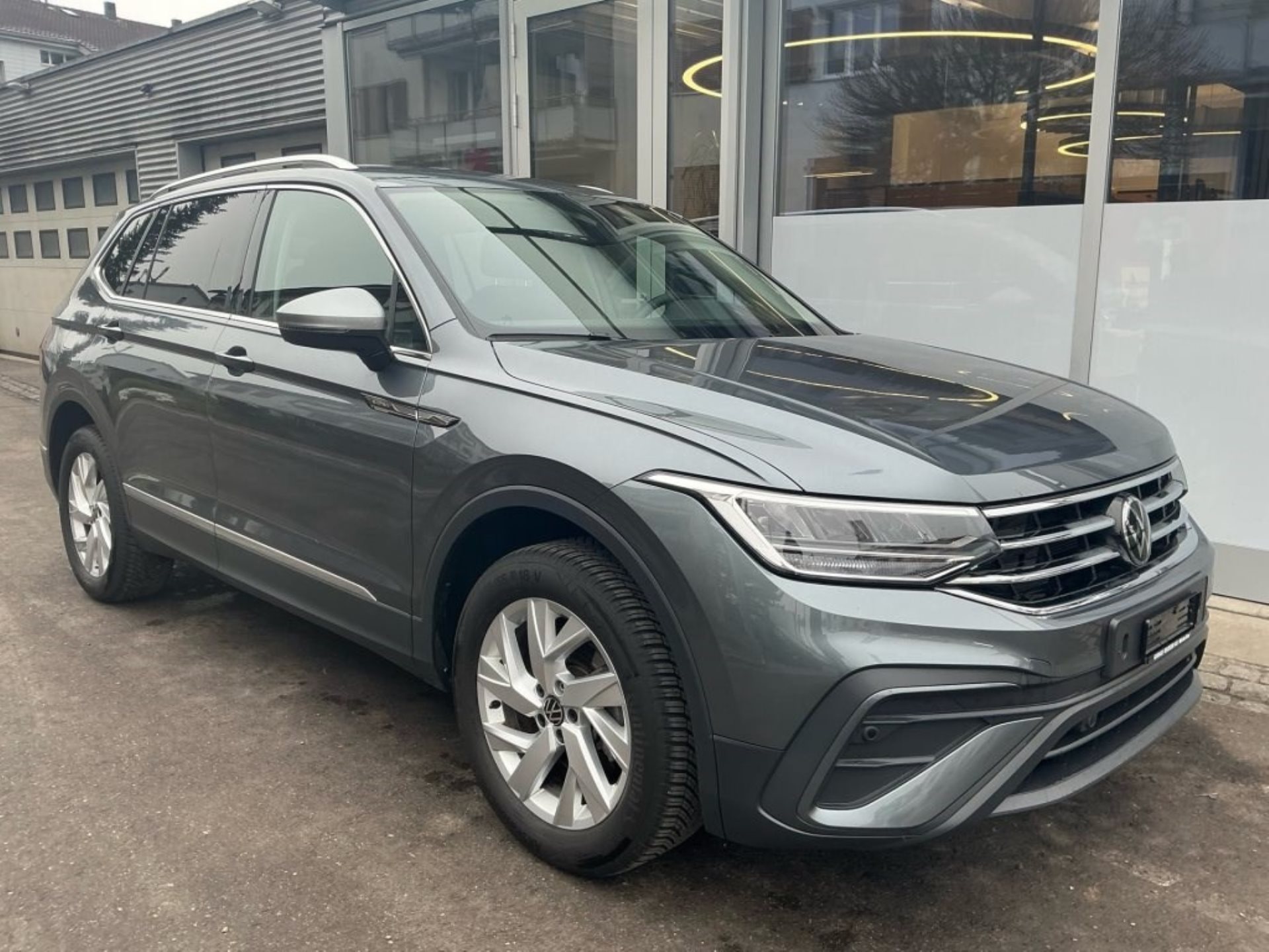 VW Tiguan Allspace 1.5 TSI DSG ***7PLATZ MIT ANHÄNGEKUPPLUNG ***-showroom-element-2