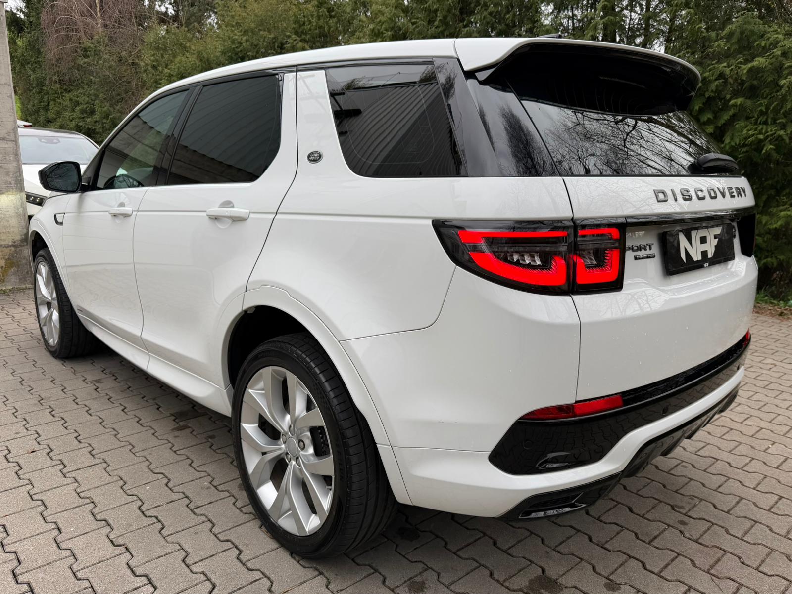 LAND ROVER Discovery Sport R Dyn D240 2.0D SD4 MHEV HSE AT9-showroom-element-2