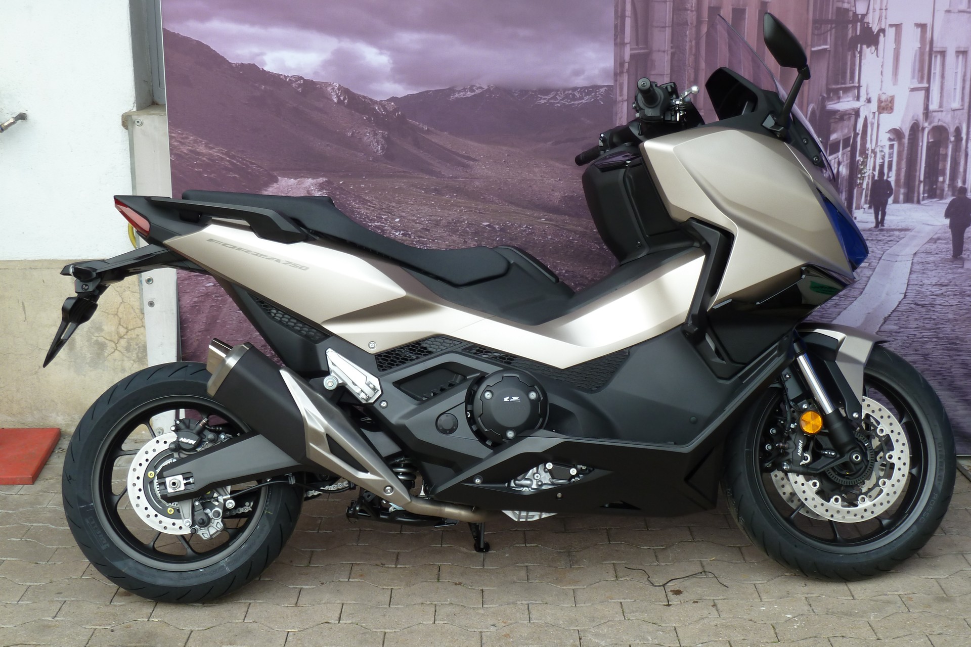 HONDA 750-image-0