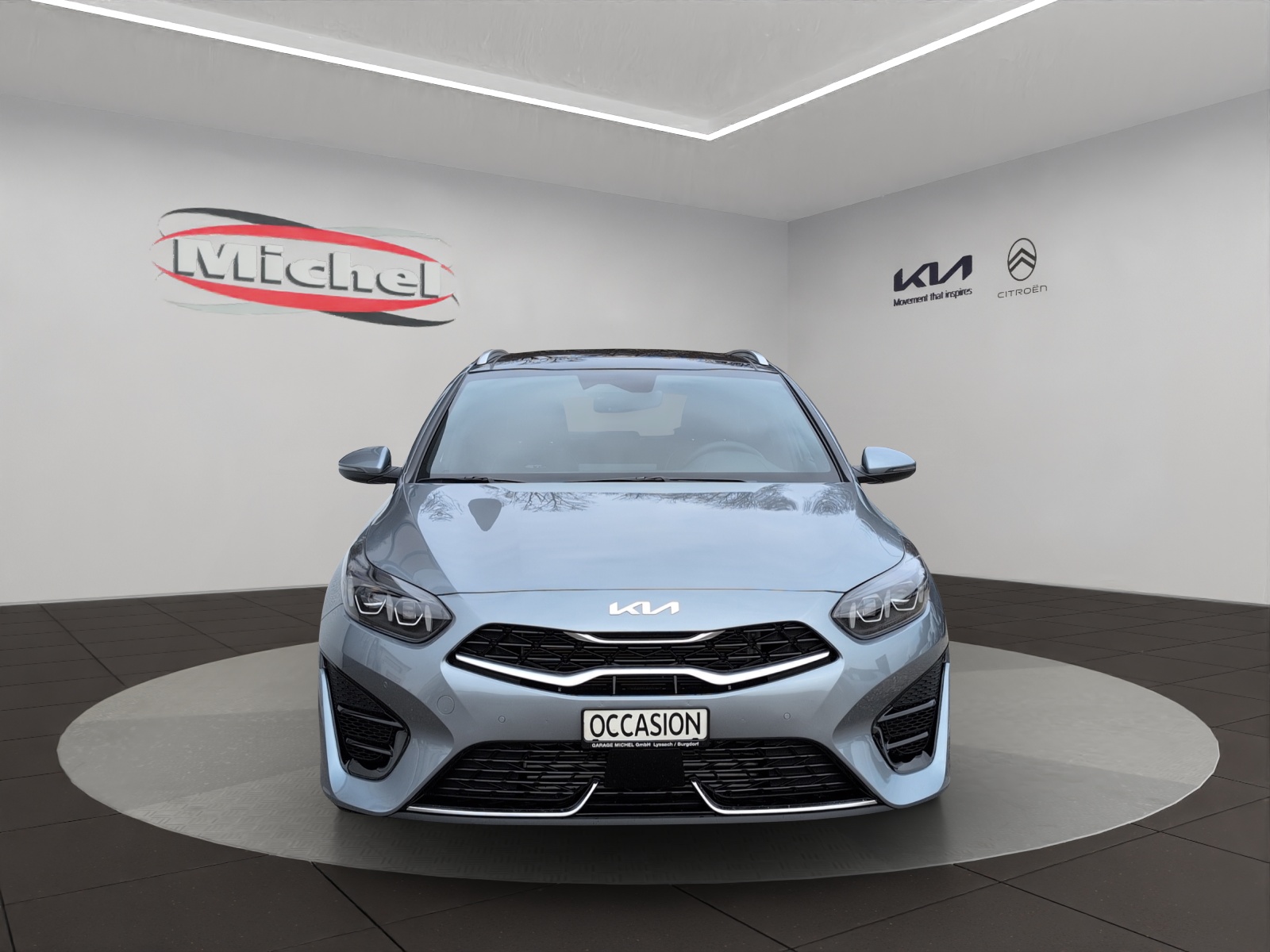 KIA Ceed Sportswagon 1.5 T-GDi MHEV GT-Line DCT / Panorama-Glasdach / Lederausstattung / Winterräder Alu 16" / Garantie bis 2031-image-1