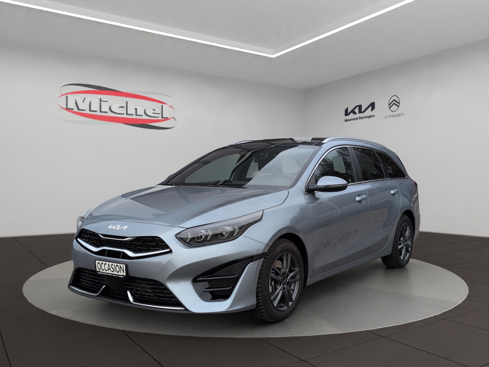 KIA Ceed Sportswagon 1.5 T-GDi MHEV GT-Line DCT / Panorama-Glasdach / Lederausstattung / Winterräder Alu 16" / Garantie bis 2031