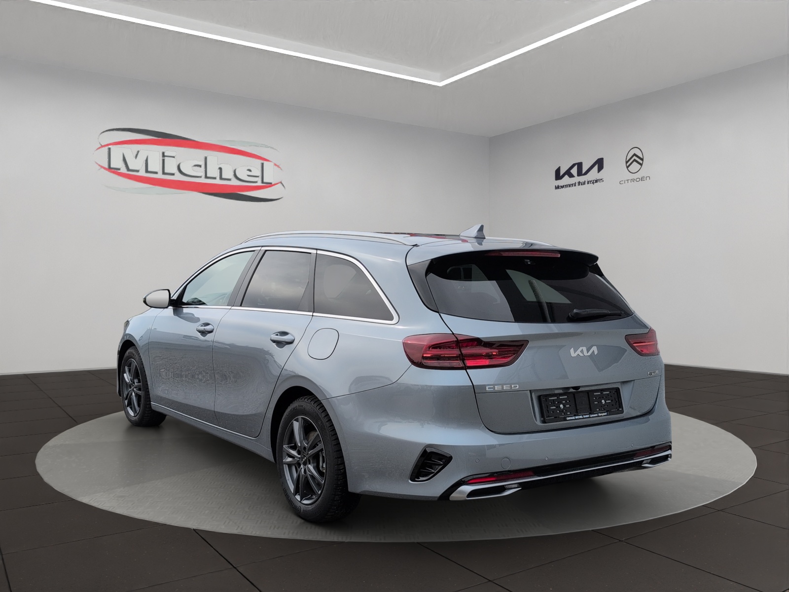KIA Ceed Sportswagon 1.5 T-GDi MHEV GT-Line DCT / Panorama-Glasdach / Lederausstattung / Winterräder Alu 16" / Garantie bis 2031-image-6