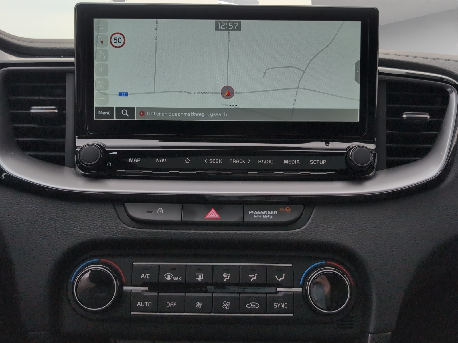 KIA Ceed Sportswagon 1.5 T-GDi MHEV GT-Line DCT / Panorama-Glasdach / Lederausstattung / Winterräder Alu 16" / Garantie bis 2031-image-13