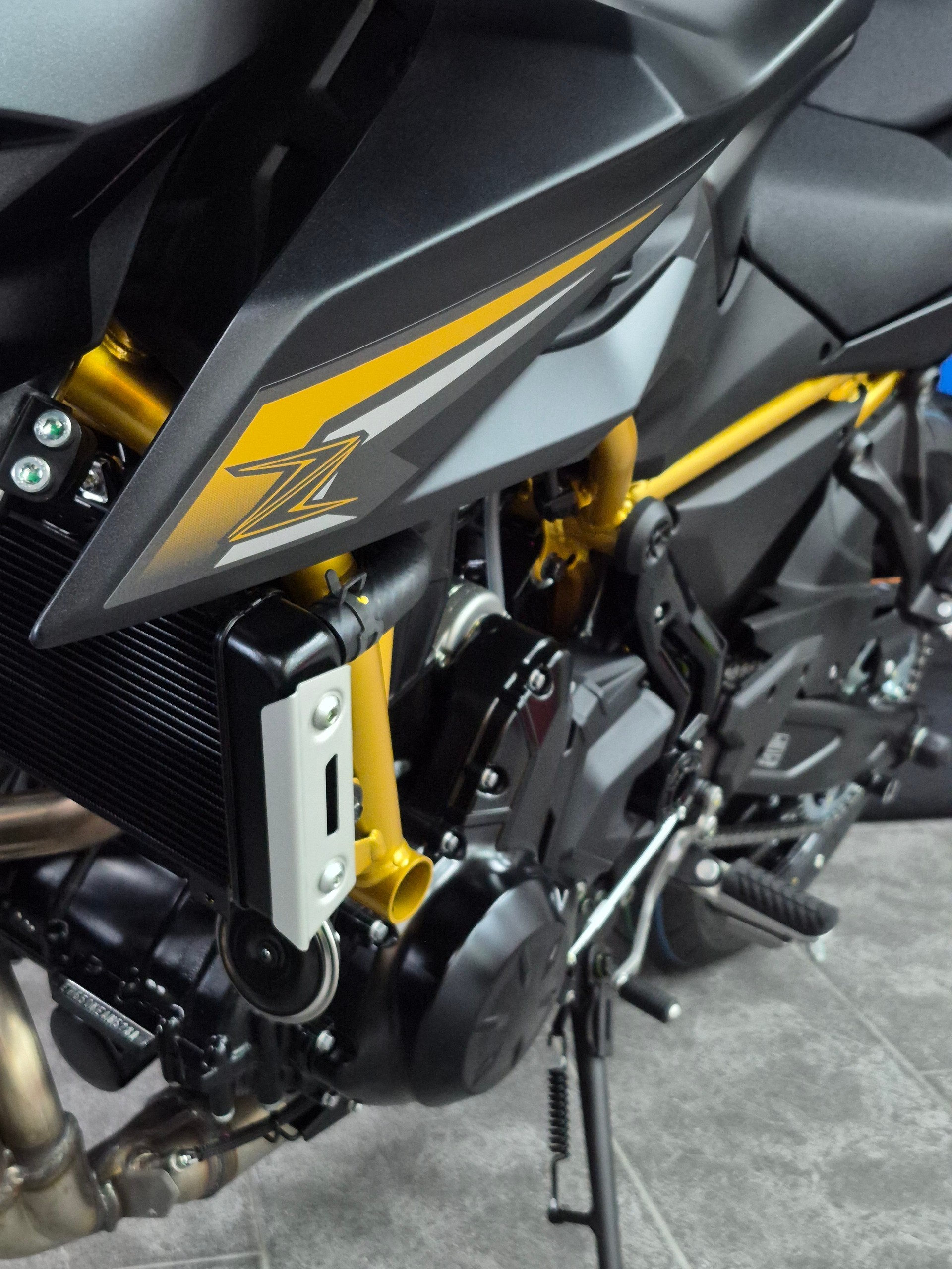 KAWASAKI Z 650 S (35kW)-image-8