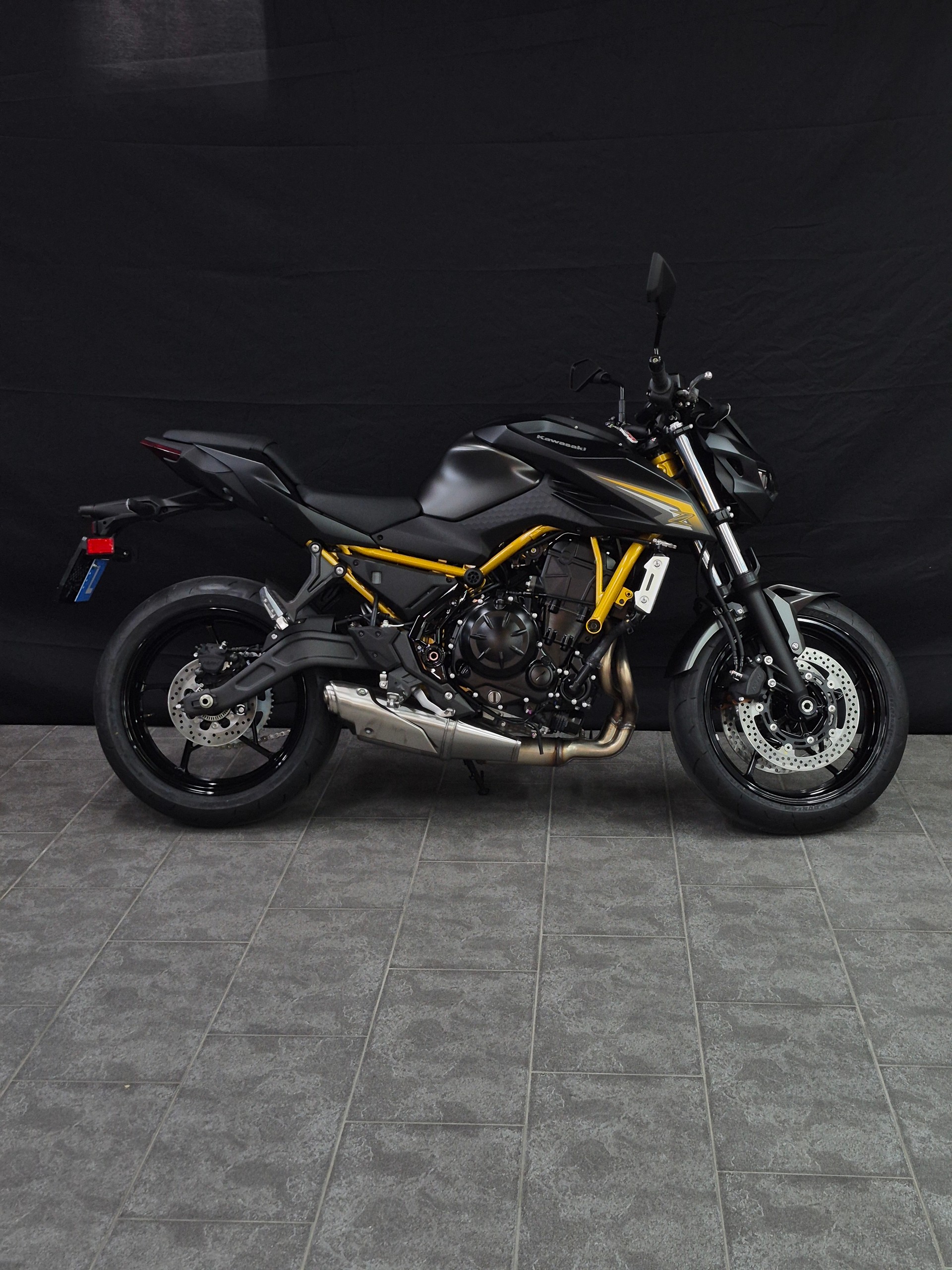 KAWASAKI Z 650 S (35kW)-image-15